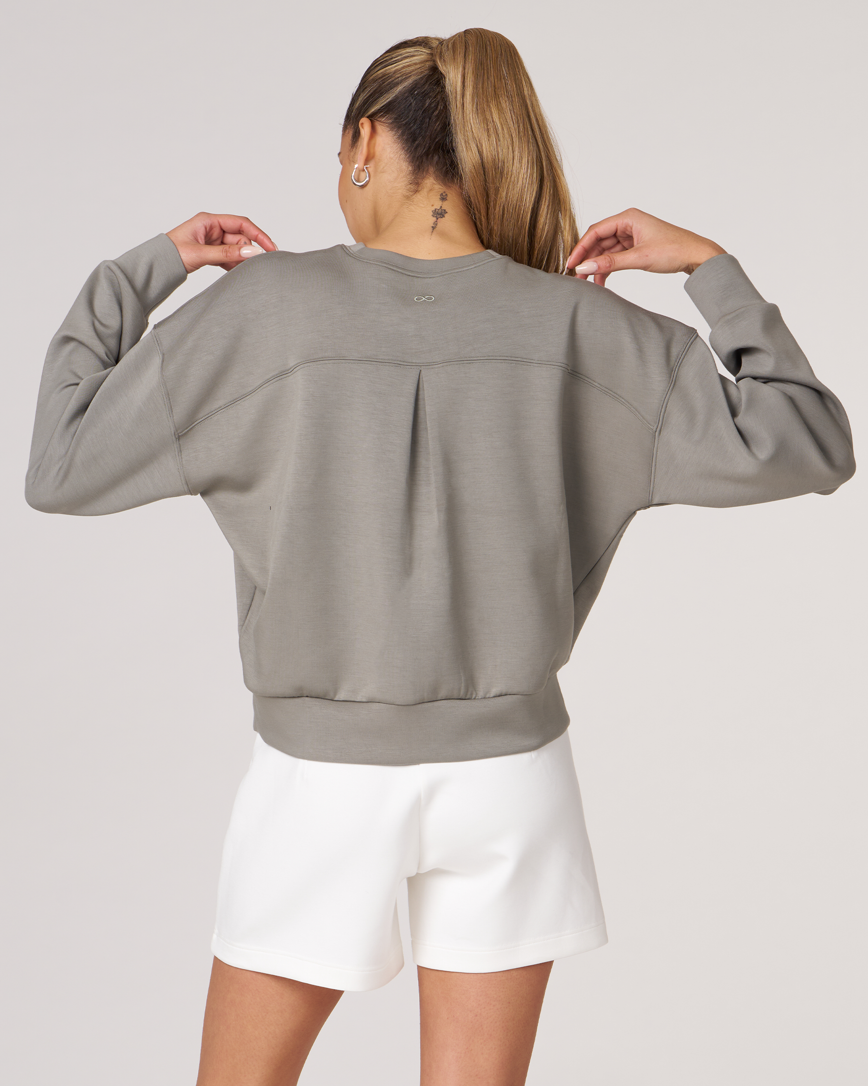 Essential Scuba Crewneck-2