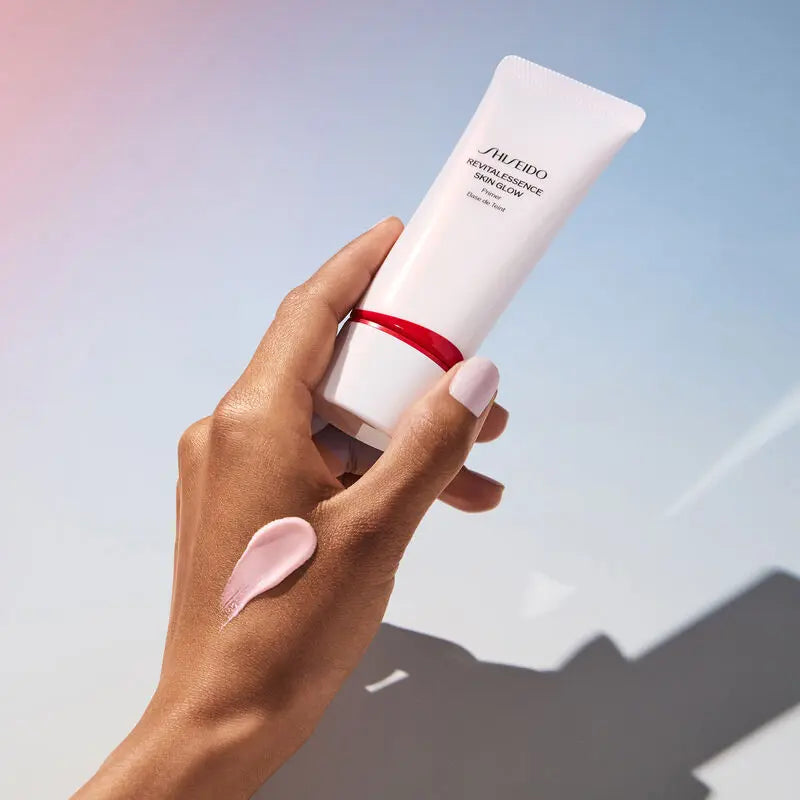 REVITALESSENCE SKIN GLOW Primer SPF 25