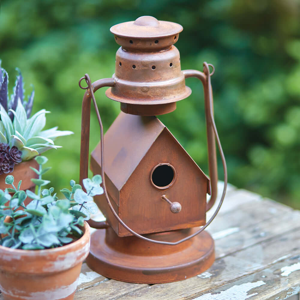 Rustic Vintage Lantern Birdhouse