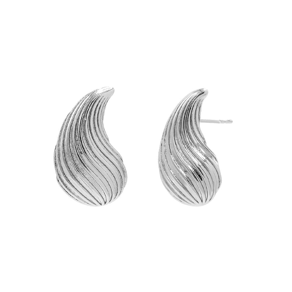 Ridged Shell Stud Earring