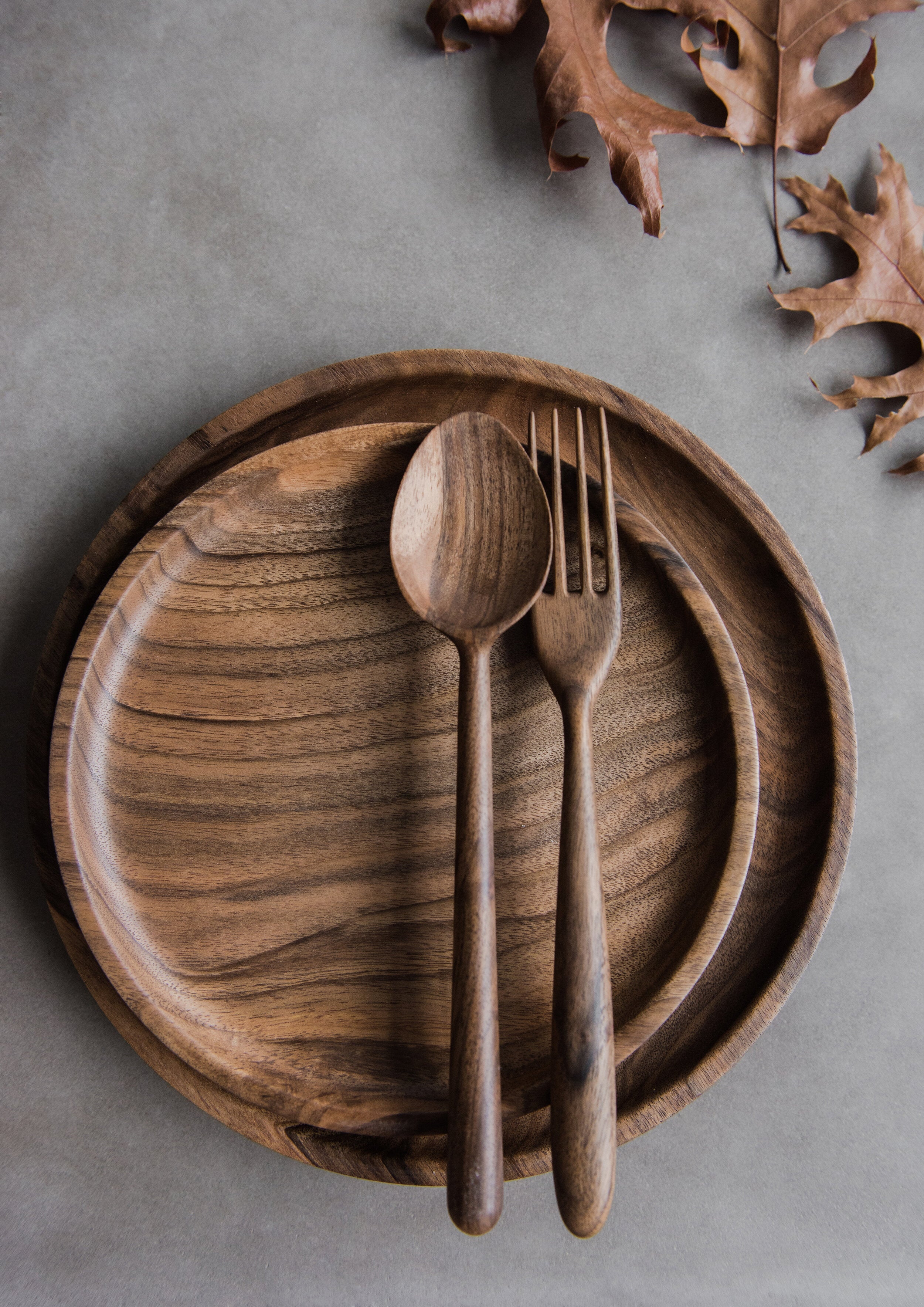 HandCarved Walnut Wooden Plate