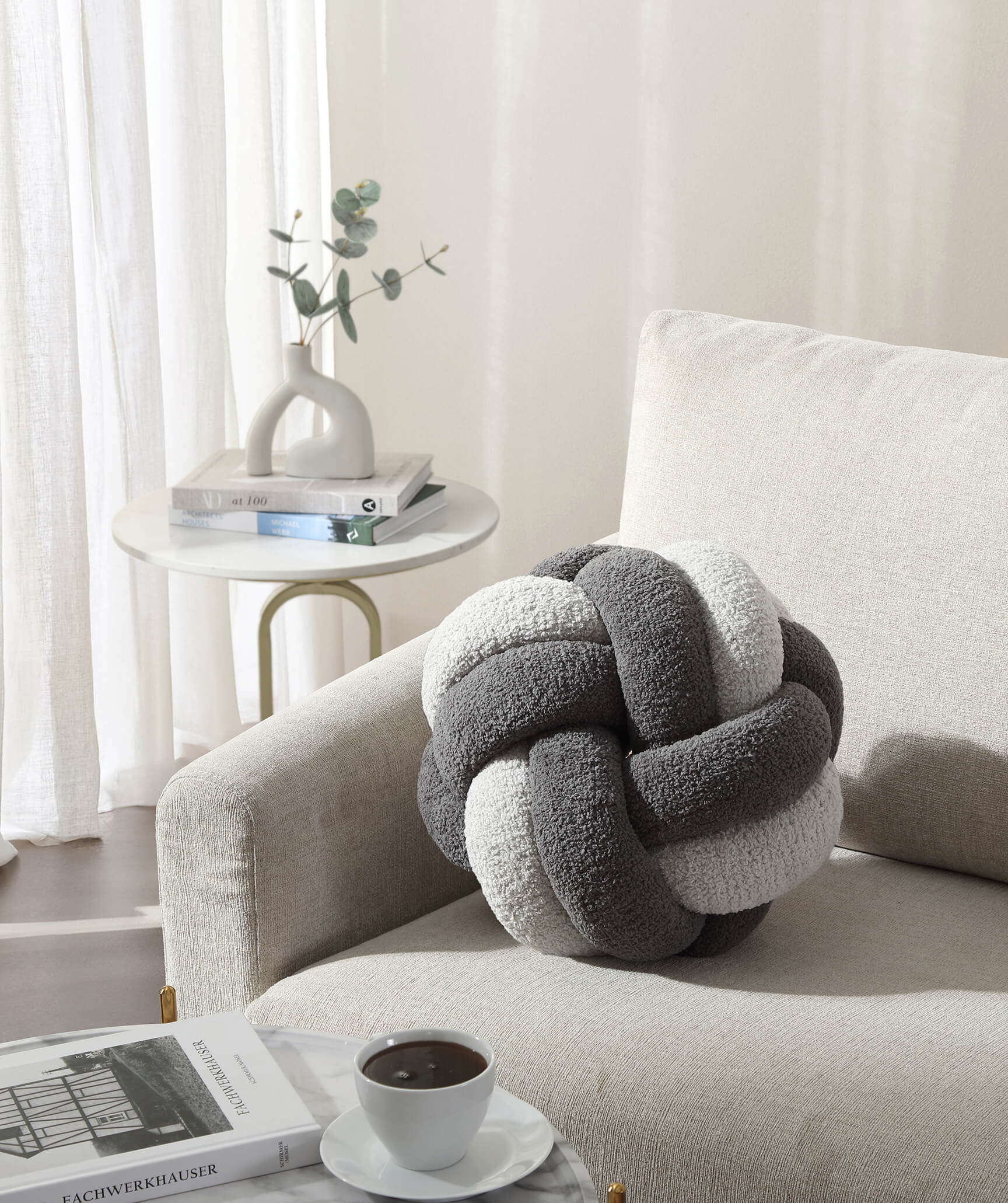 Knot Pillow