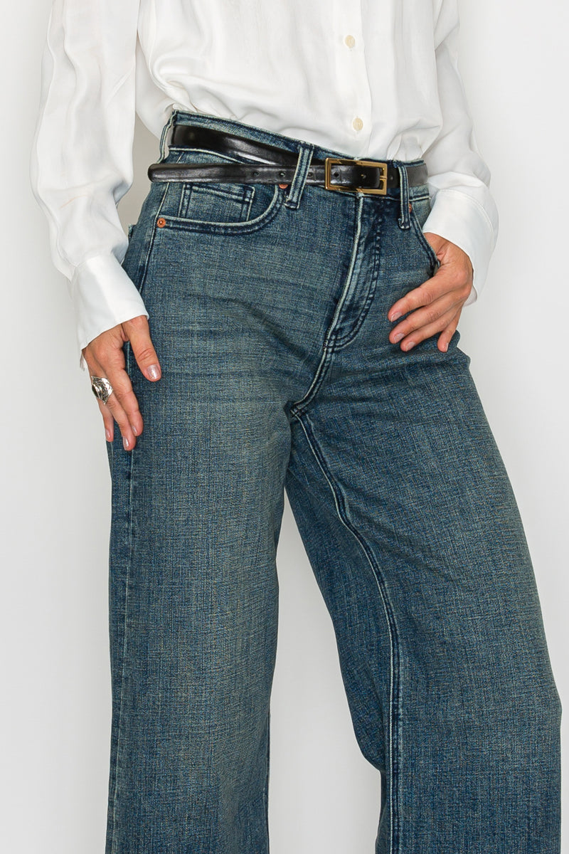 TUMMY CONTROL HIGH RISE CUFFED A WIDE LEG JEANS