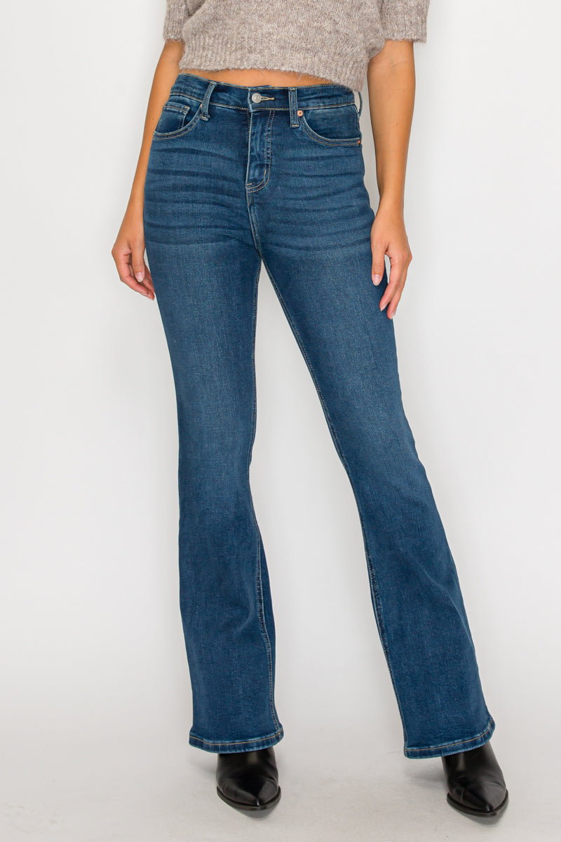 TUMMY CONTROL HIGH RISE BOOTCUT JEANS *Signature*
