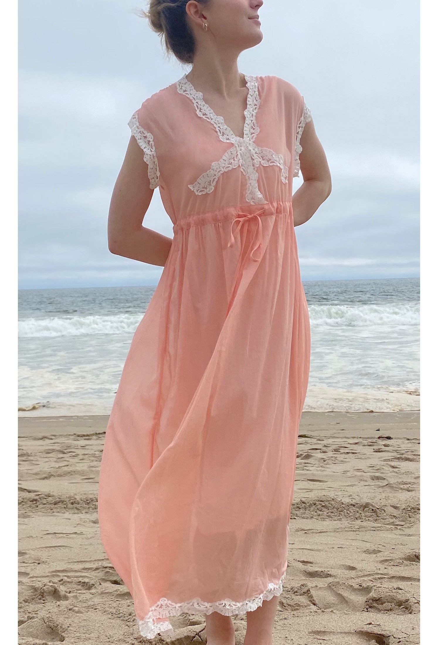 The Lisbeth Dress - Deco Coral