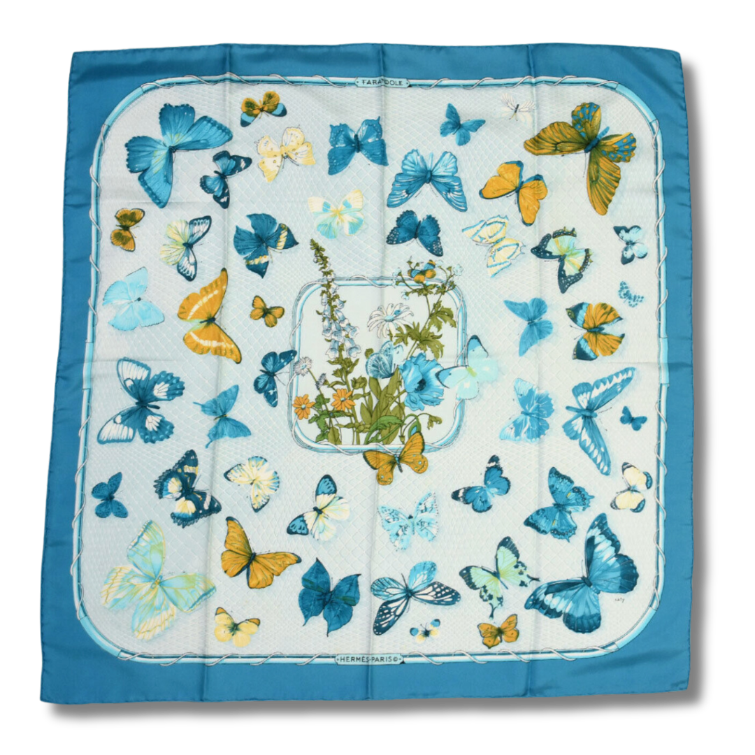 Farandole Vintage Scarf Wristlet Bag