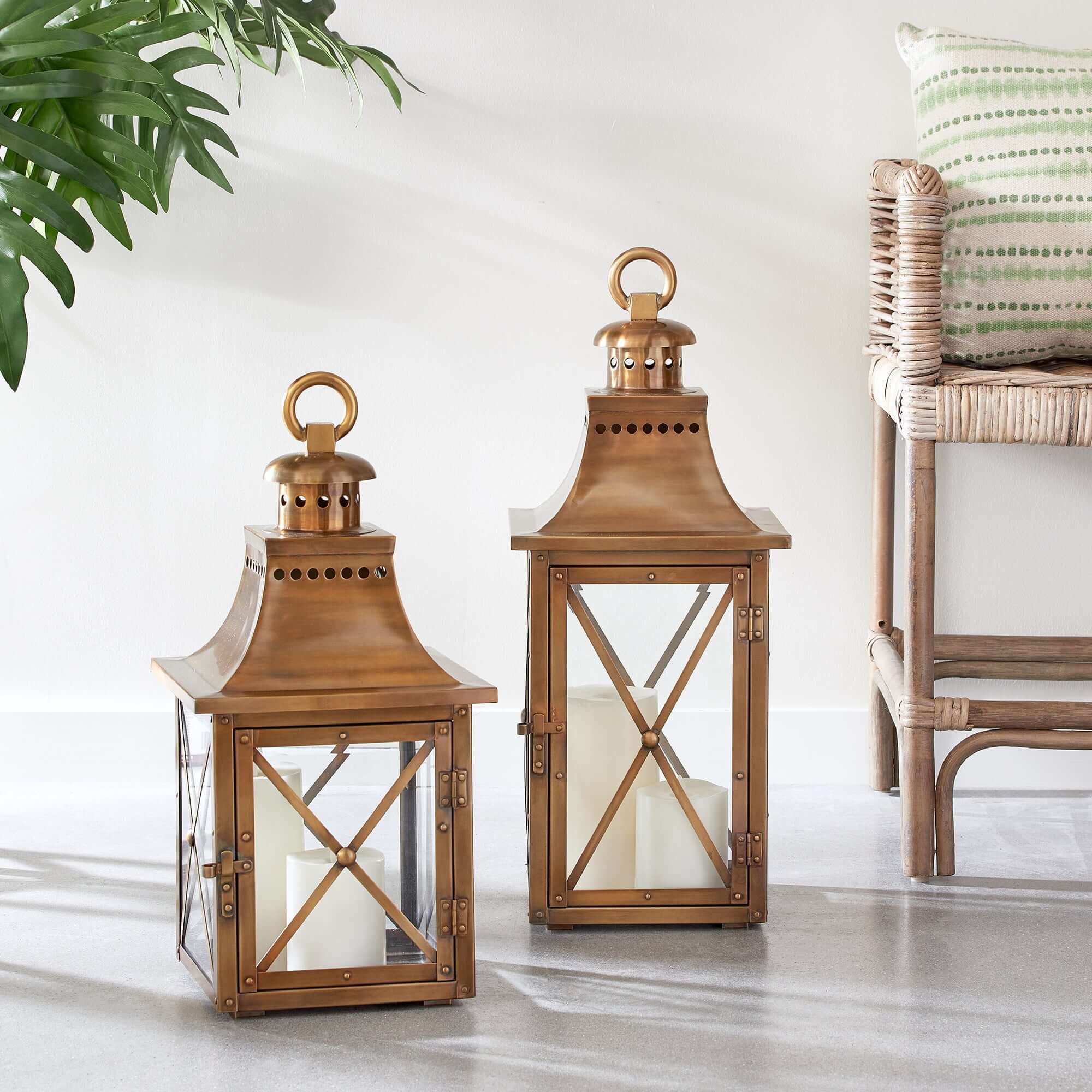 Antique Brass Lantern with Crossbar Glass and Hanging Ring