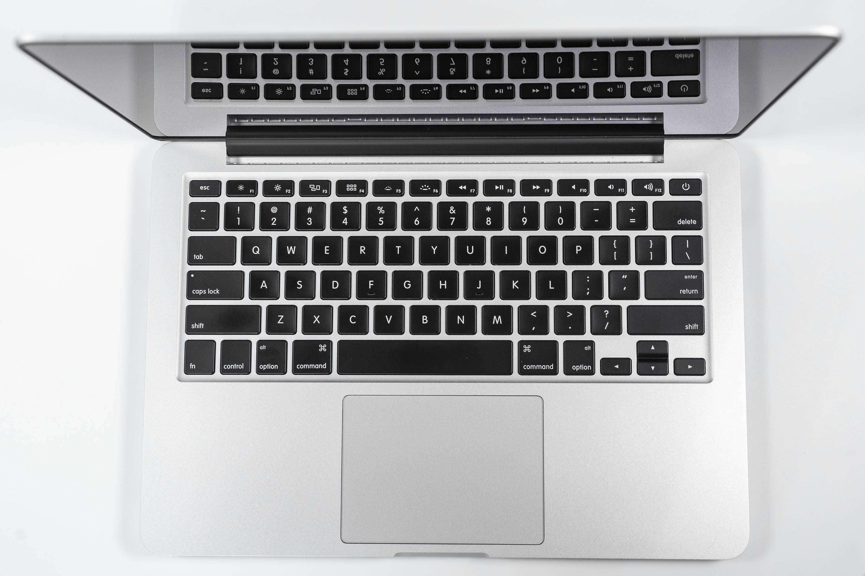 Apple MacBook Pro 13-inch 2014 2.6GHz Core i5 8GB RAM Integrated Graphics (Wear & Tear Special)
