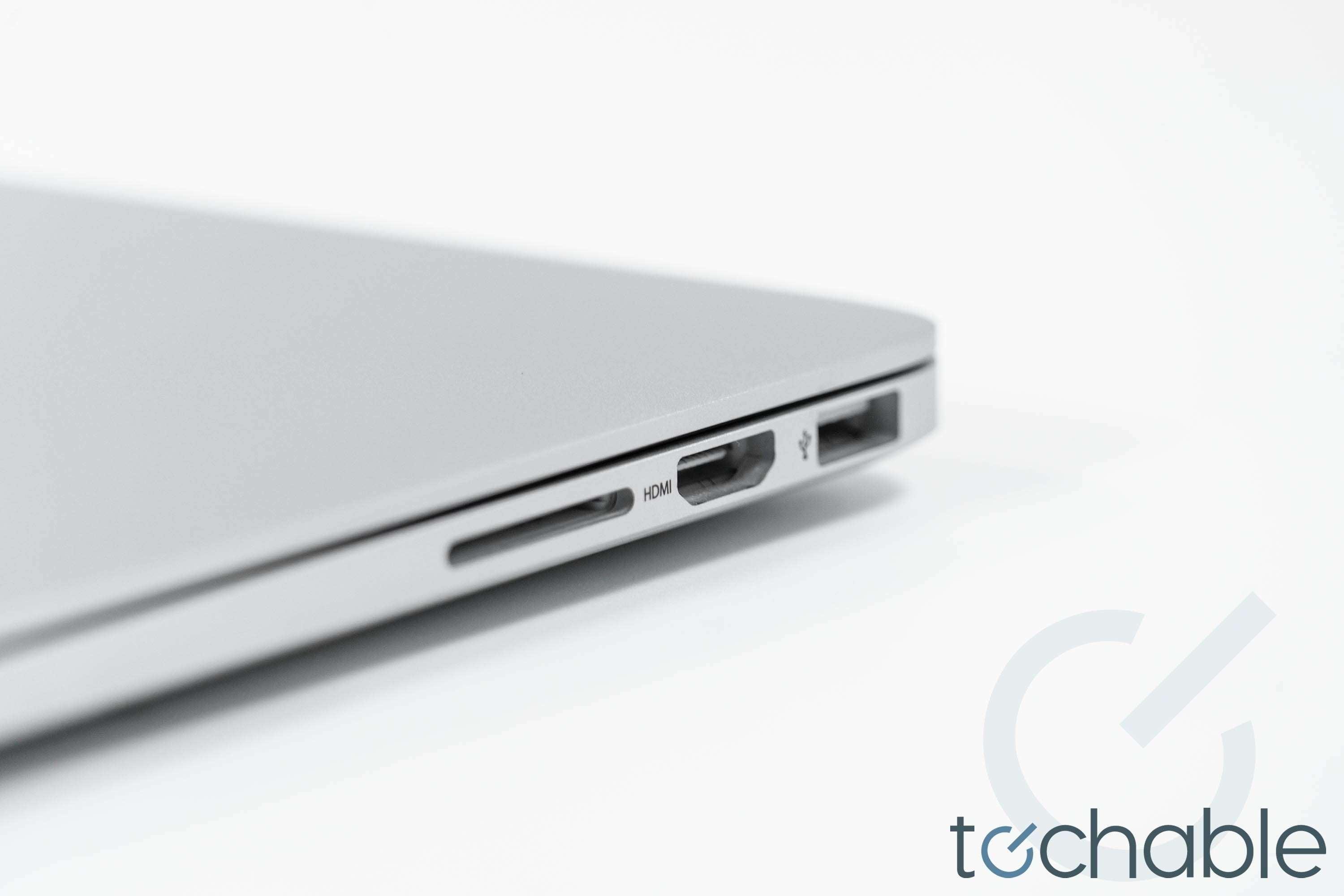MacBook Pro (Early 2015) 13-Inch - 2.9GHz Core i5 - 16GB RAM - 2TB SSD