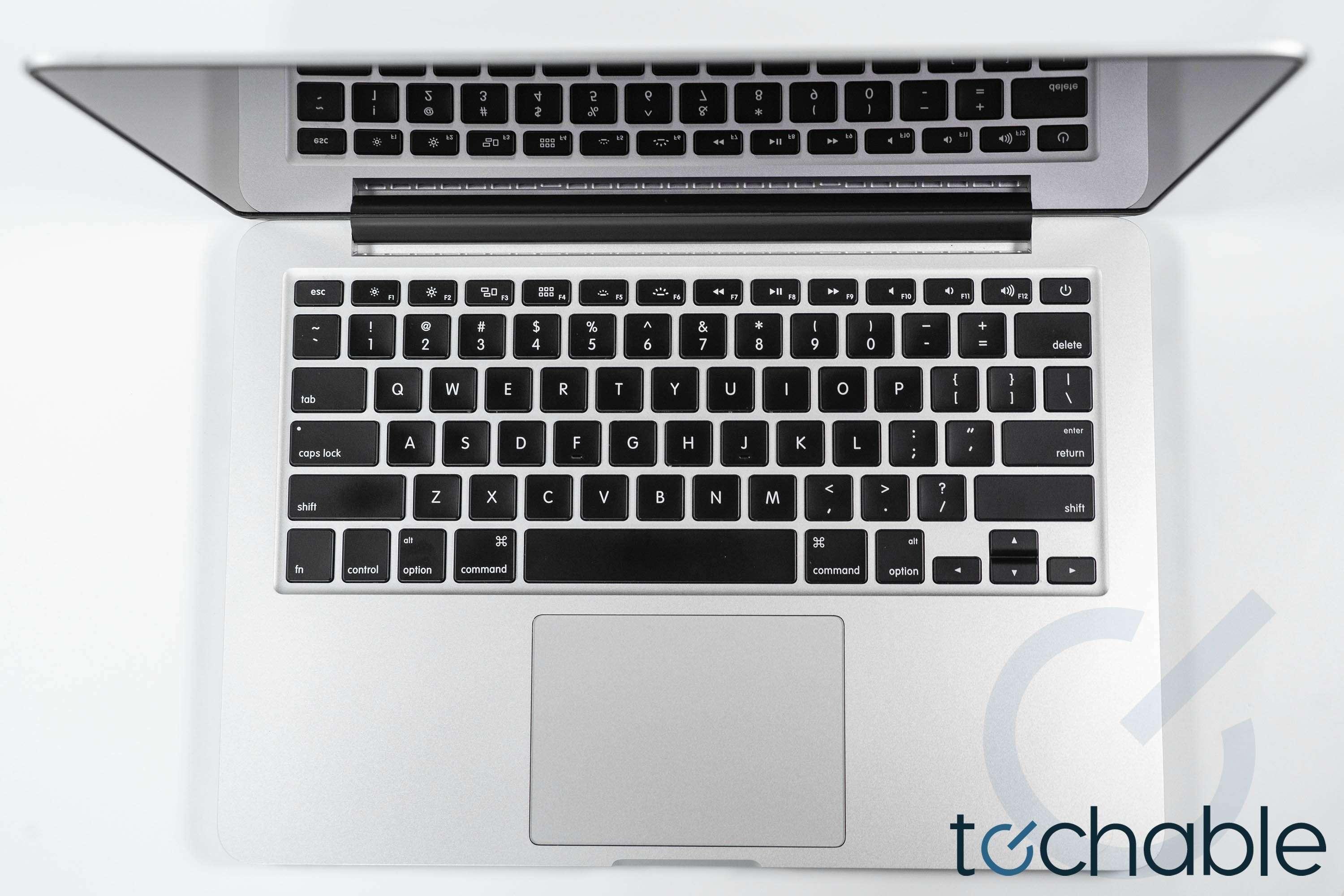 MacBook Pro (Early 2015) 13-Inch - 2.7GHz Core i5 - 16GB RAM - 2TB SSD