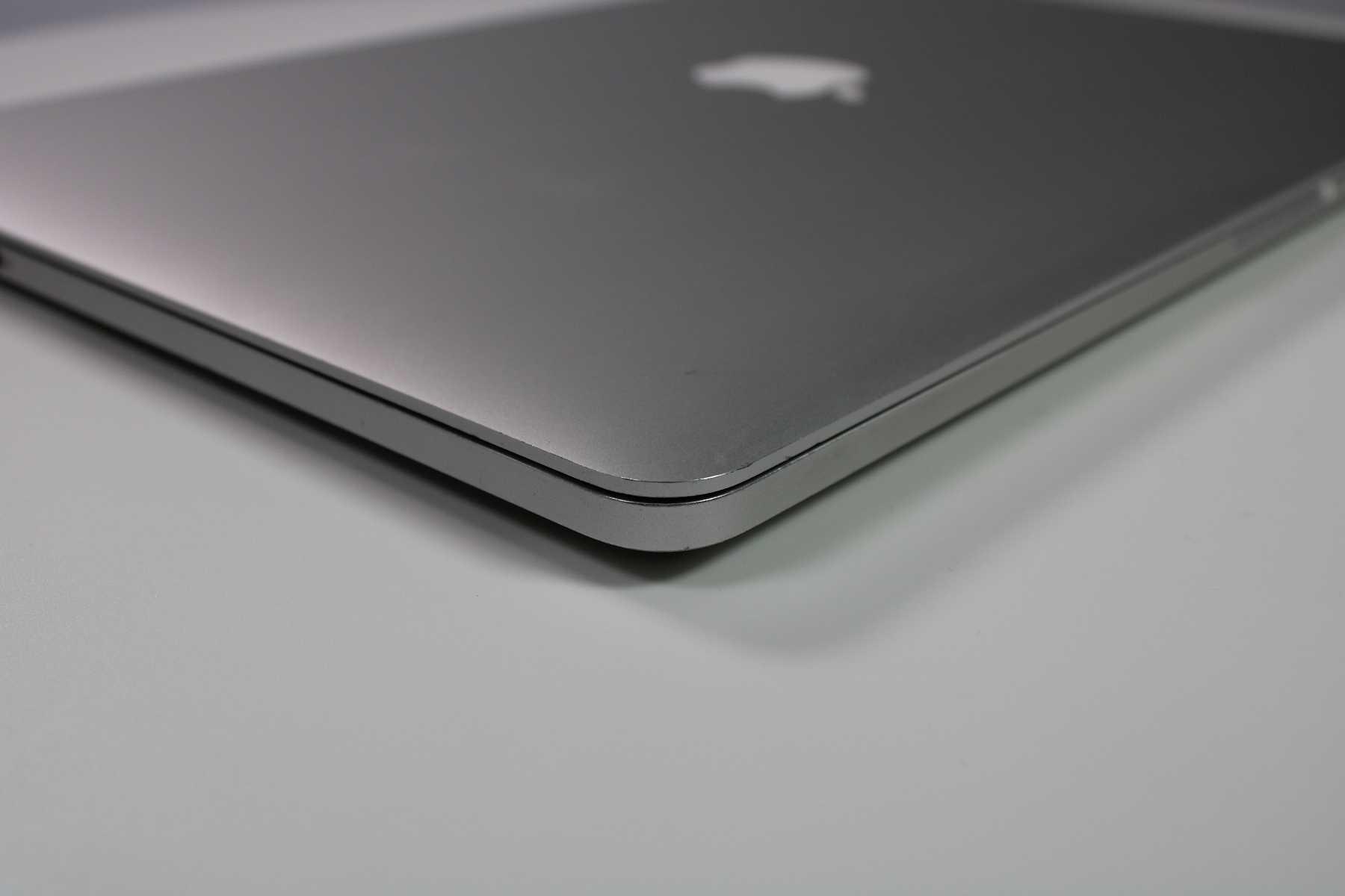 Apple MacBook Pro 15-inch 2013 2.8GHz Core i7 16GB RAM Dual GPU (Wear & Tear Special)