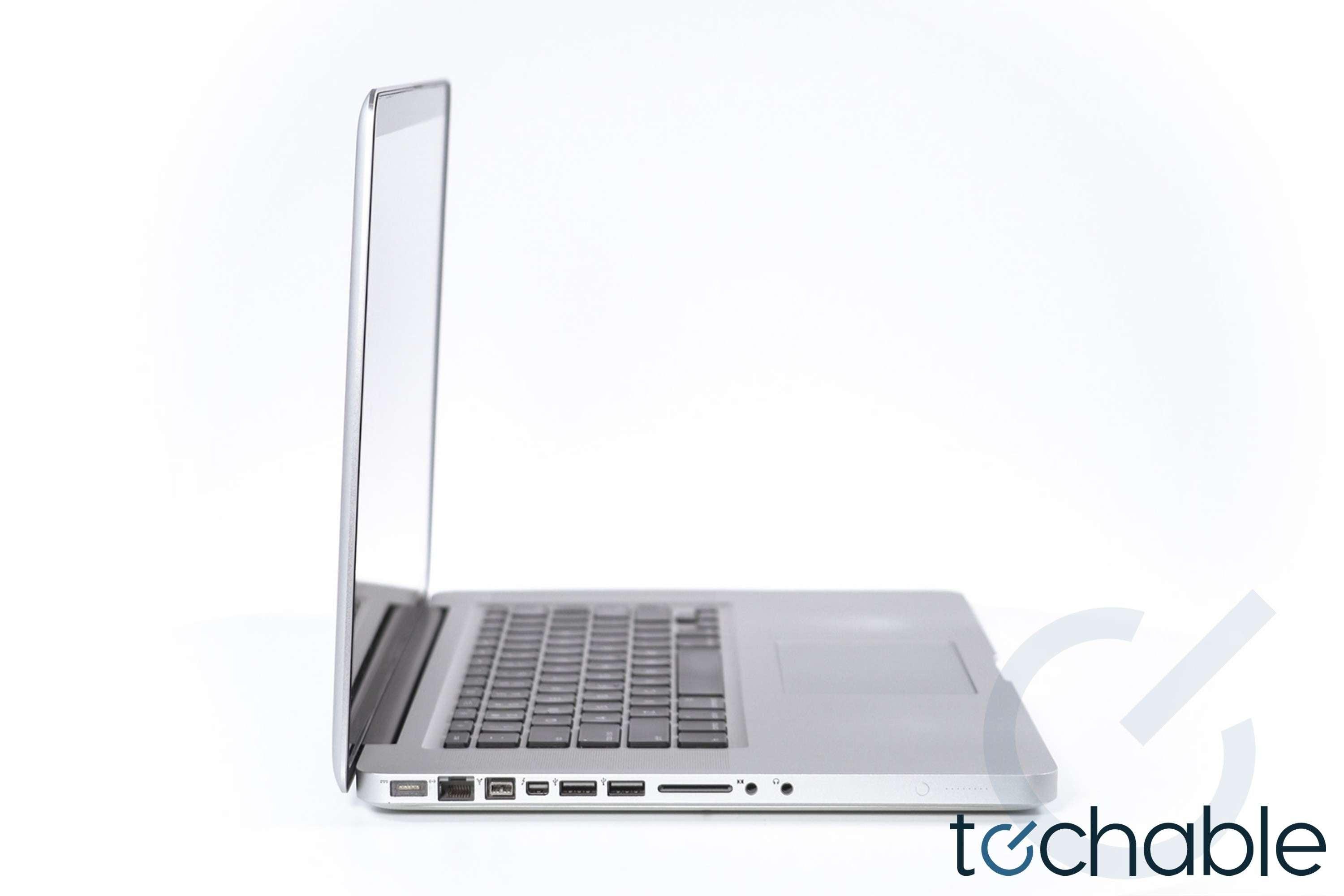 Apple MacBook Pro (Early 2011) 17-inch 2.2 GHz 8GB RAM 1TB SSD