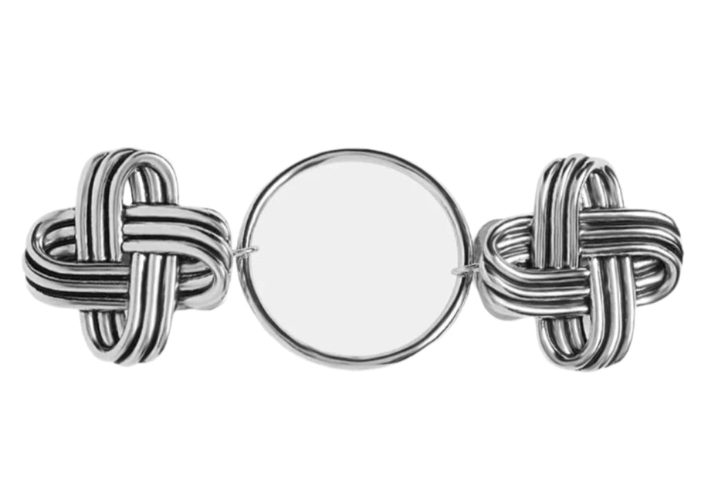 Coco & Carmen Fastener Knot