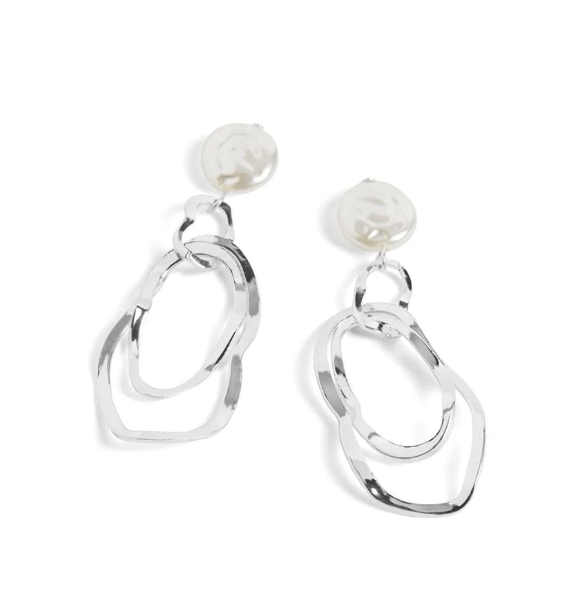 Coco + Carmen Earrings Pearl Waves