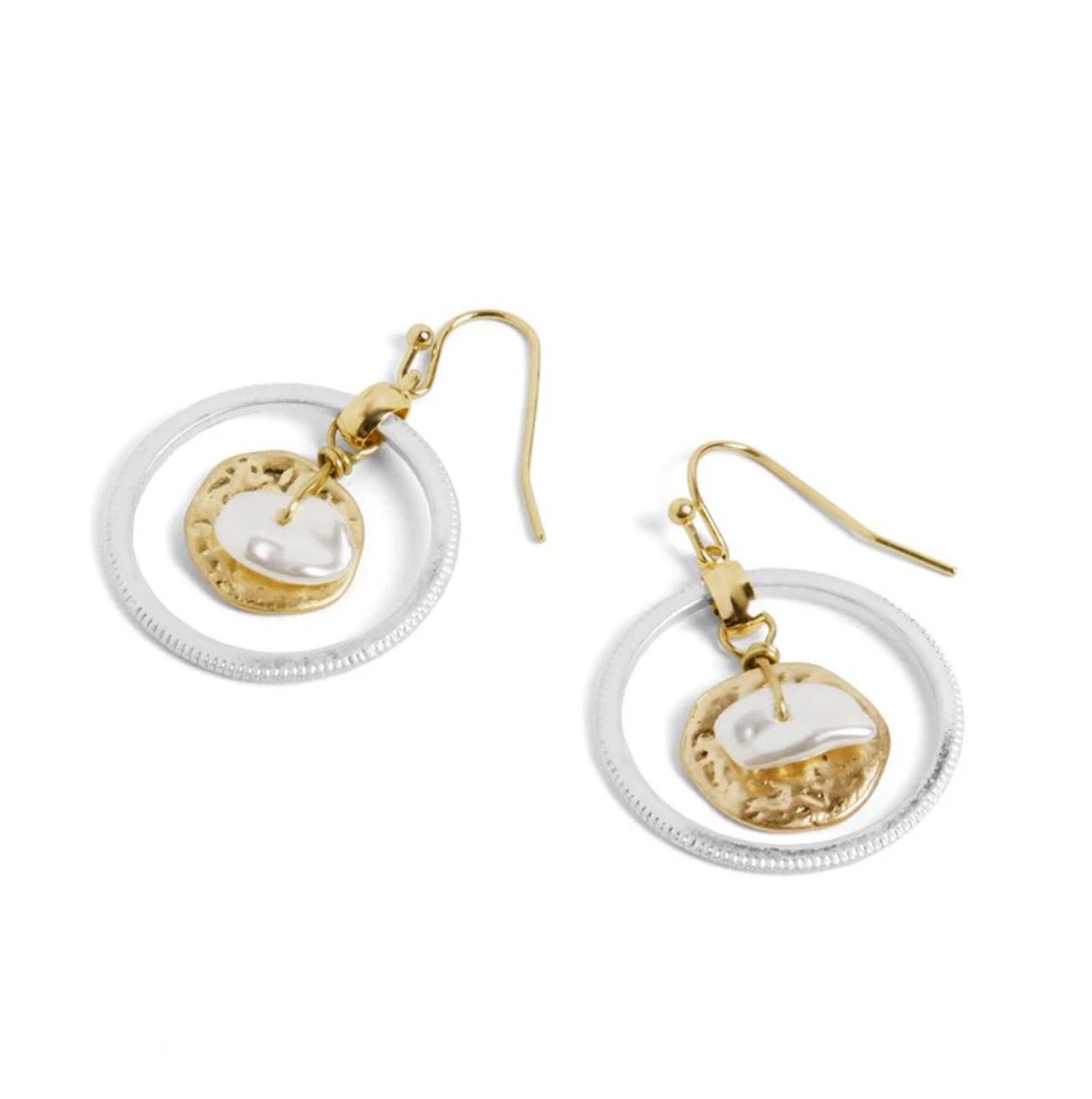 Coco + Carmen Earrings Swinging Pearl