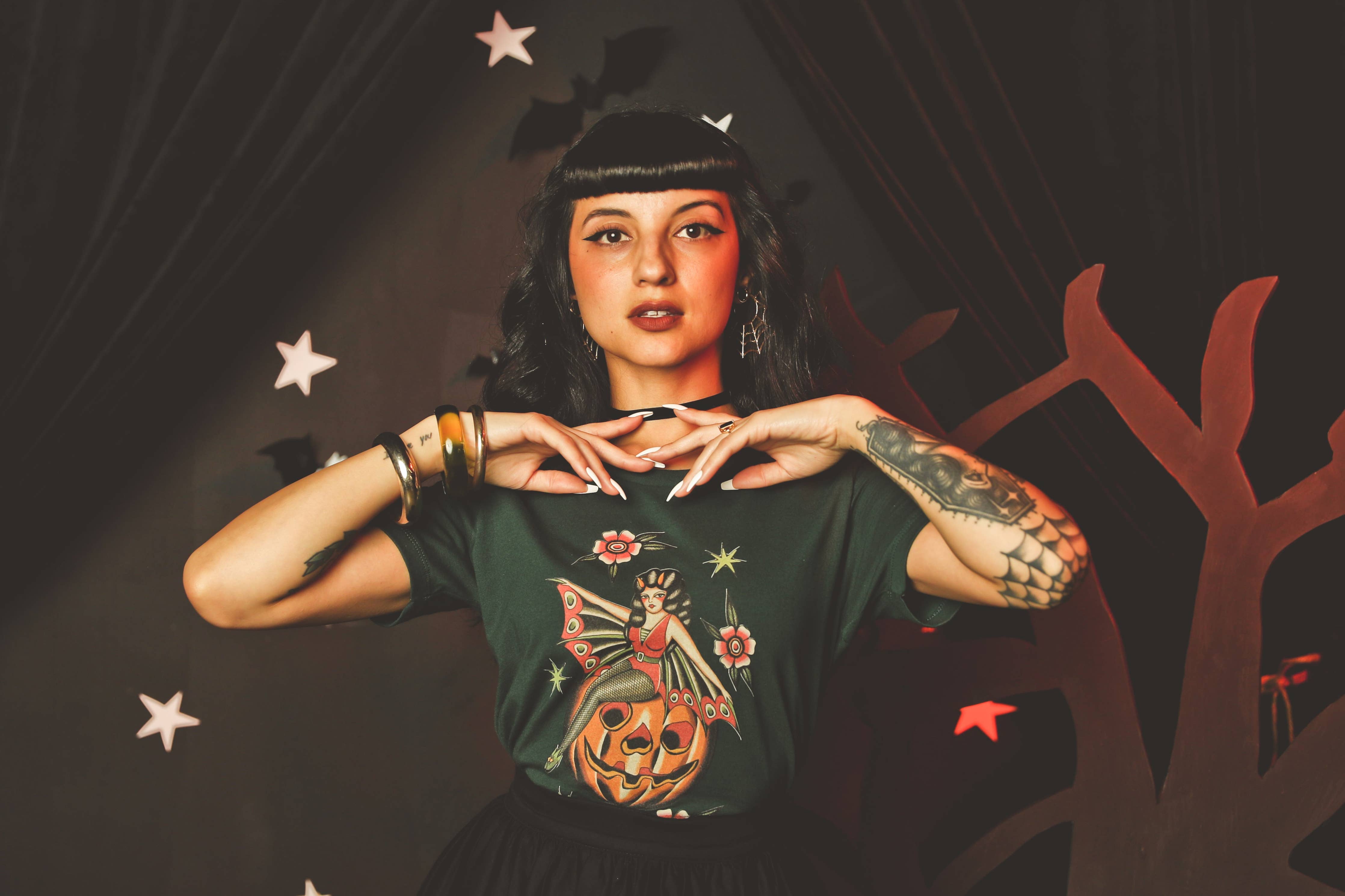 October Child Fitted Tee in Forest Green - SMALL