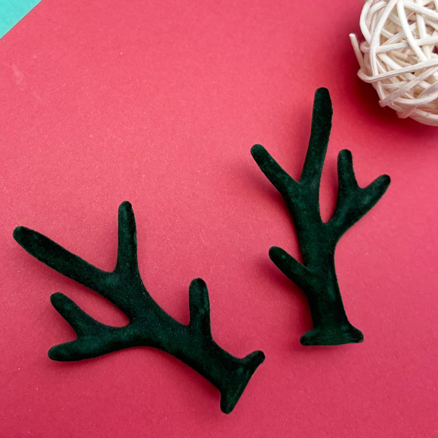 Bling Shoe Charms for Clog Sandals, 2Pairs of Lovely Reindeer Antlers, Animal Nose, Eyes Charms, Bling Glitter, Flocked Shoe Decoration Charms Accessories for Christmas Party Favor