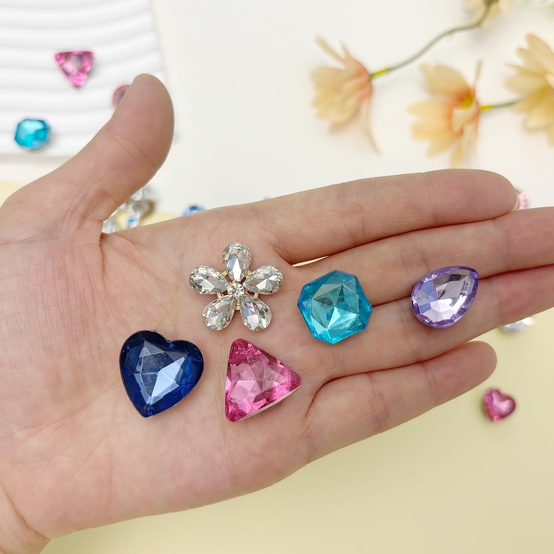 Bling Shoe Charms for Women, 22Pcs Plastic Sparkling Gems Rhinestones Shoe Decoration Charms, Girly Shoe Chains for Clog Sandals, DIY Shoe Accessories for Party Favor