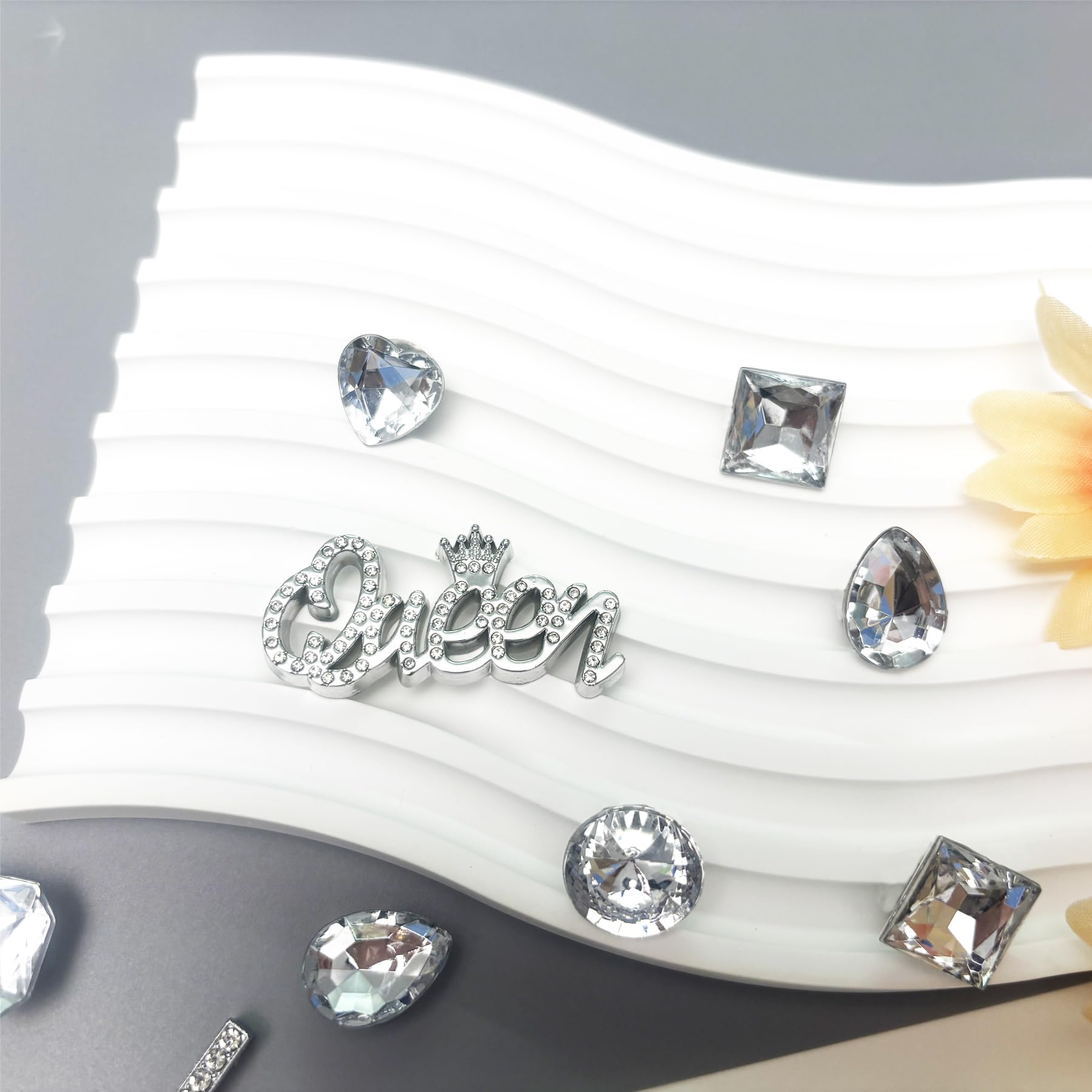 Bling Shoe Charms for Women, 22Pcs Plastic Sparkling Gems Rhinestones Shoe Decoration Charms, Girly Shoe Chains for Clog Sandals, DIY Shoe Accessories for Party Favor