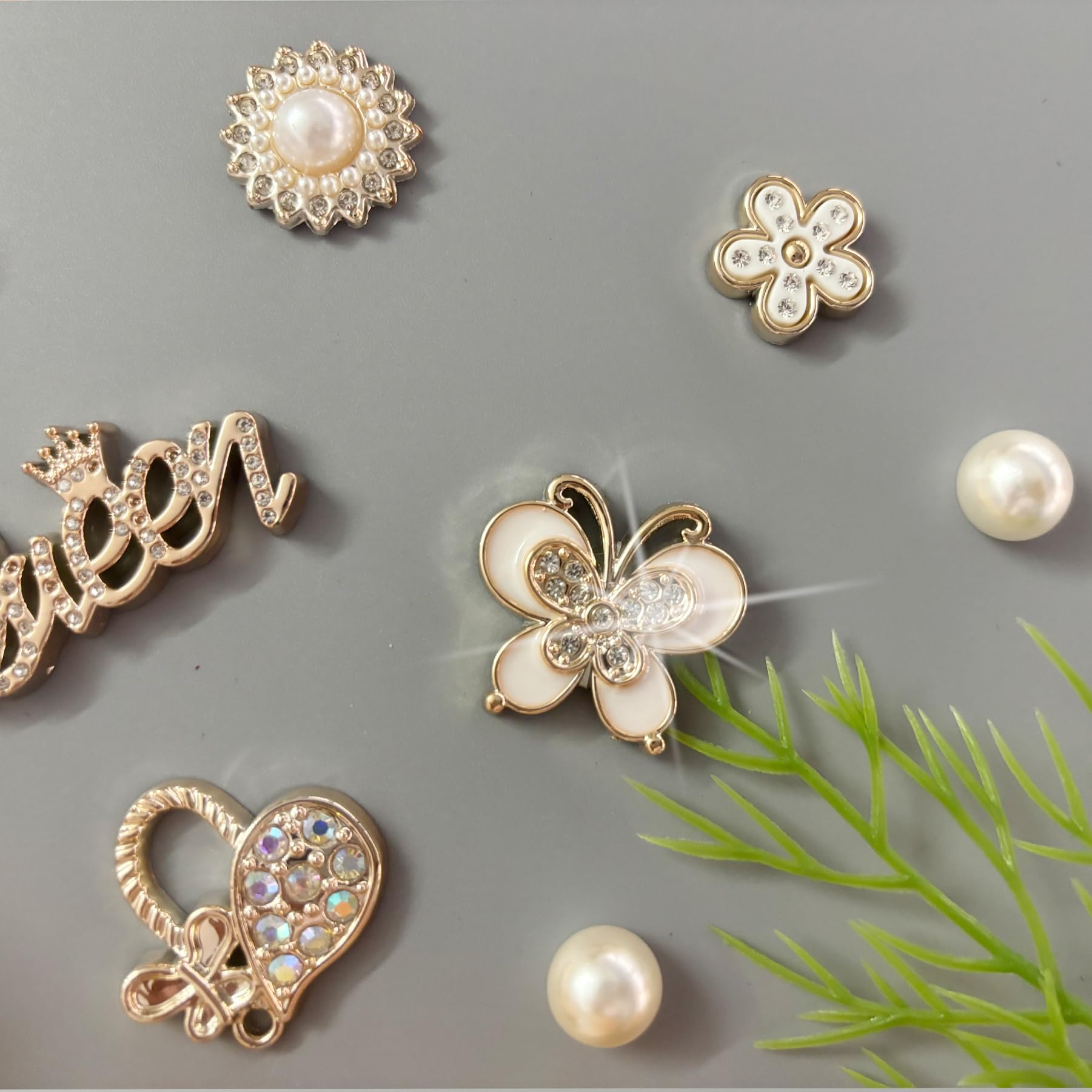 Bling Shoe Charms for Women, Sparkle Rhinestones Shoe Decoration Charms, Girly Shoe Chains for Clog Sandals, DIY Shoe Accessories for Party Favor