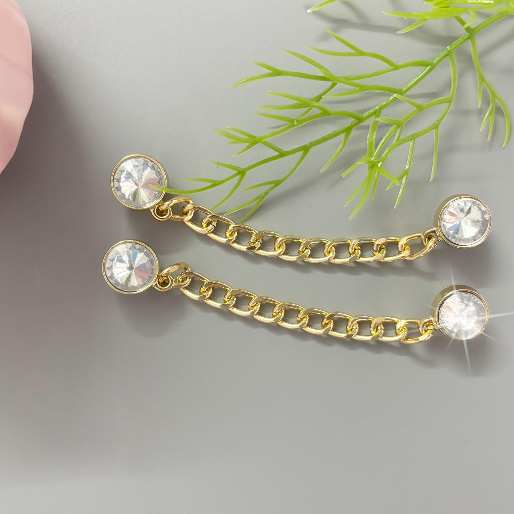 Bling Shoe Charms for Women, Sparkle Rhinestones Shoe Decoration Charms, Girly Shoe Chains for Clog Sandals, DIY Shoe Accessories for Party Favor