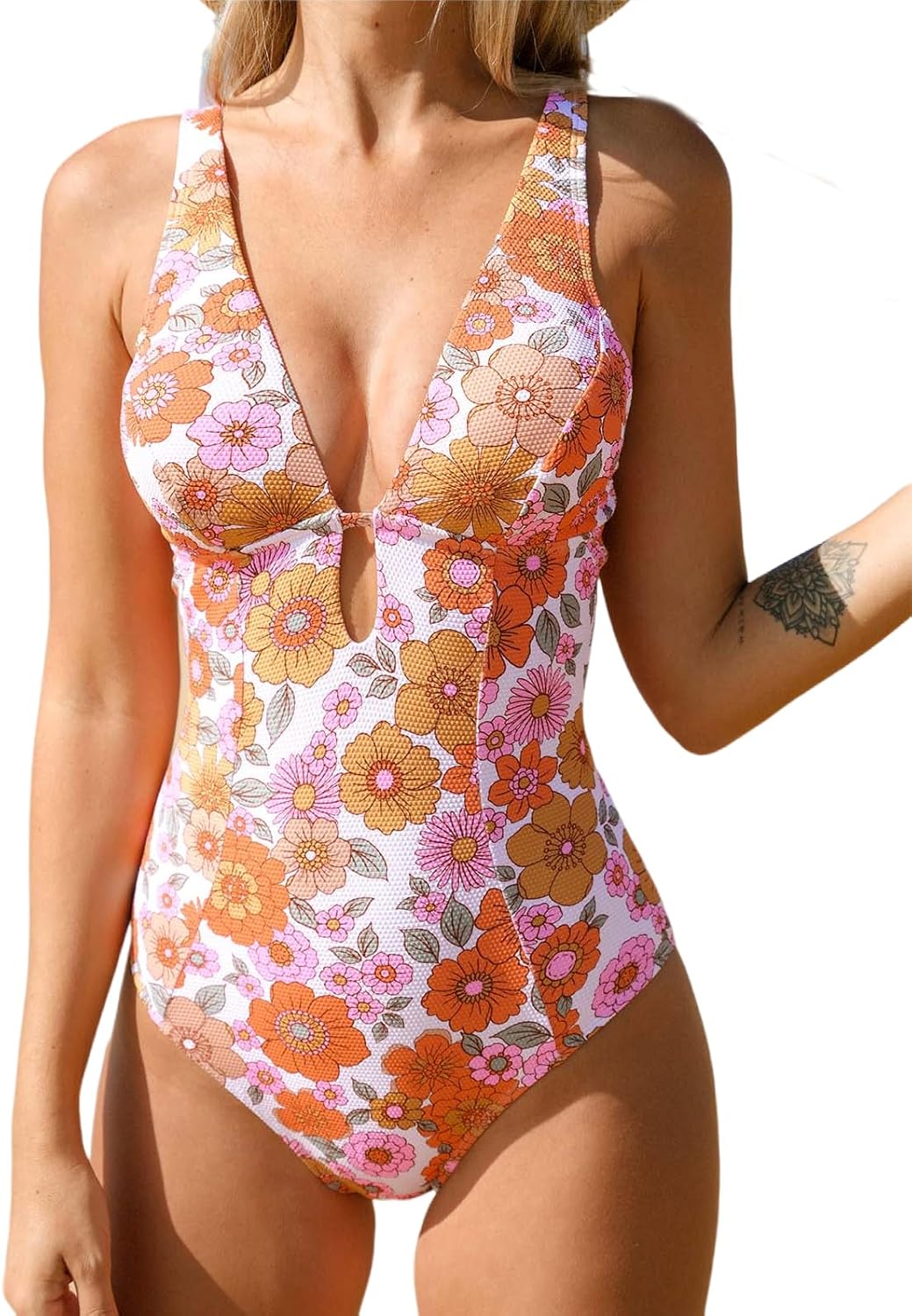 CUPSHE Women's One Piece Swimsuit Deep V Neck Keyhole Cutout O Ring Textured Bathing Suit