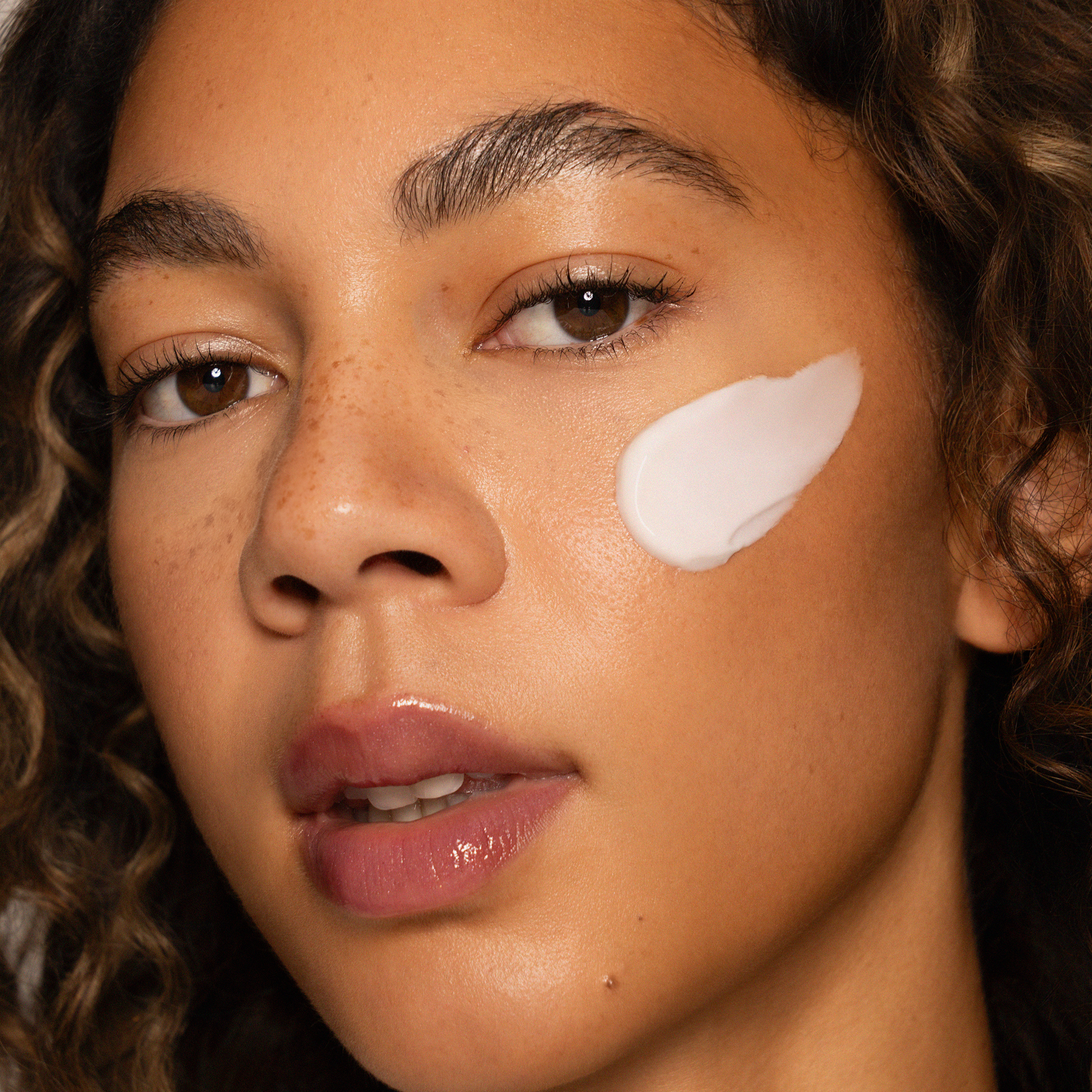 the travel set - depuffing eye cream + HA moisturizer