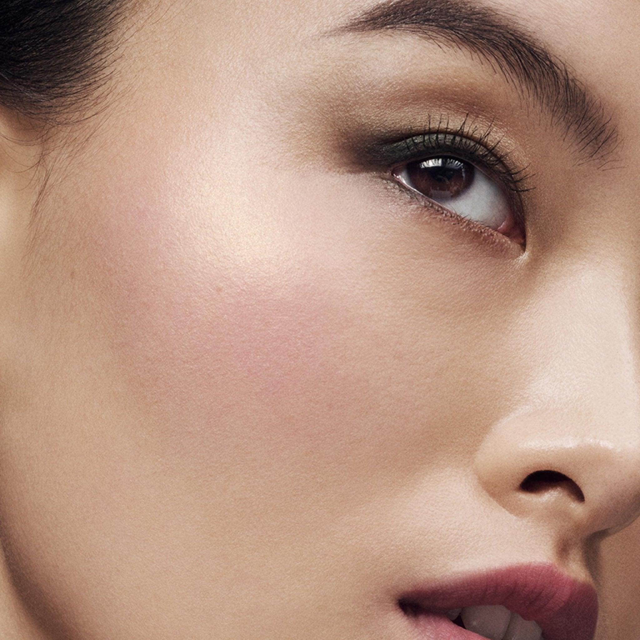 Estée Lauder The Sculpting Powder Blush with Buildable Color | Long Lasting, Contouring & Plumping, 0.25 Ounce