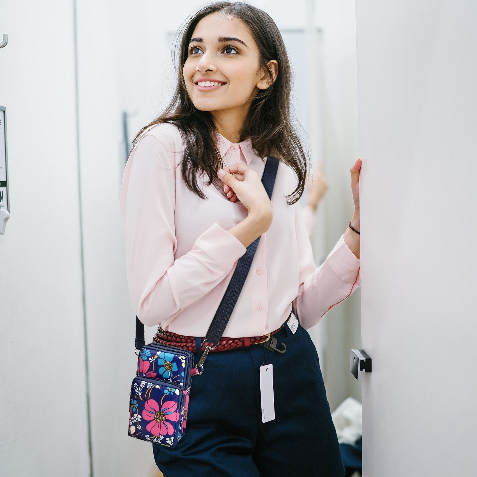 Flower Pattern Crossbody Cell Phone Purse For Women; 3-Layers Zipper Nylon Shoulder Bag; Sport Armband Wallet For Smartphone