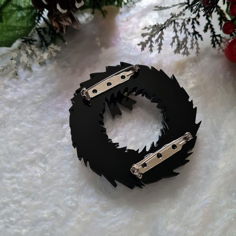 Gothic Skull Wreath Necklace by Cherryloco