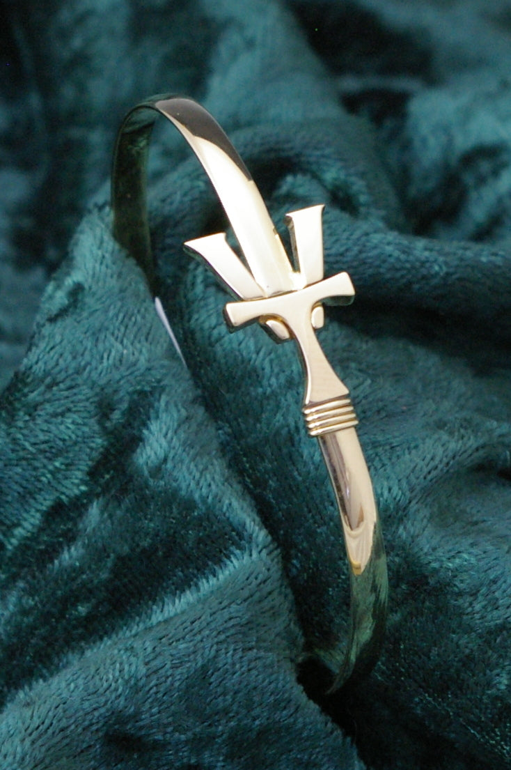 14K Gold Vermont  Hook Bracelet - 4mm Band - 7 Inch