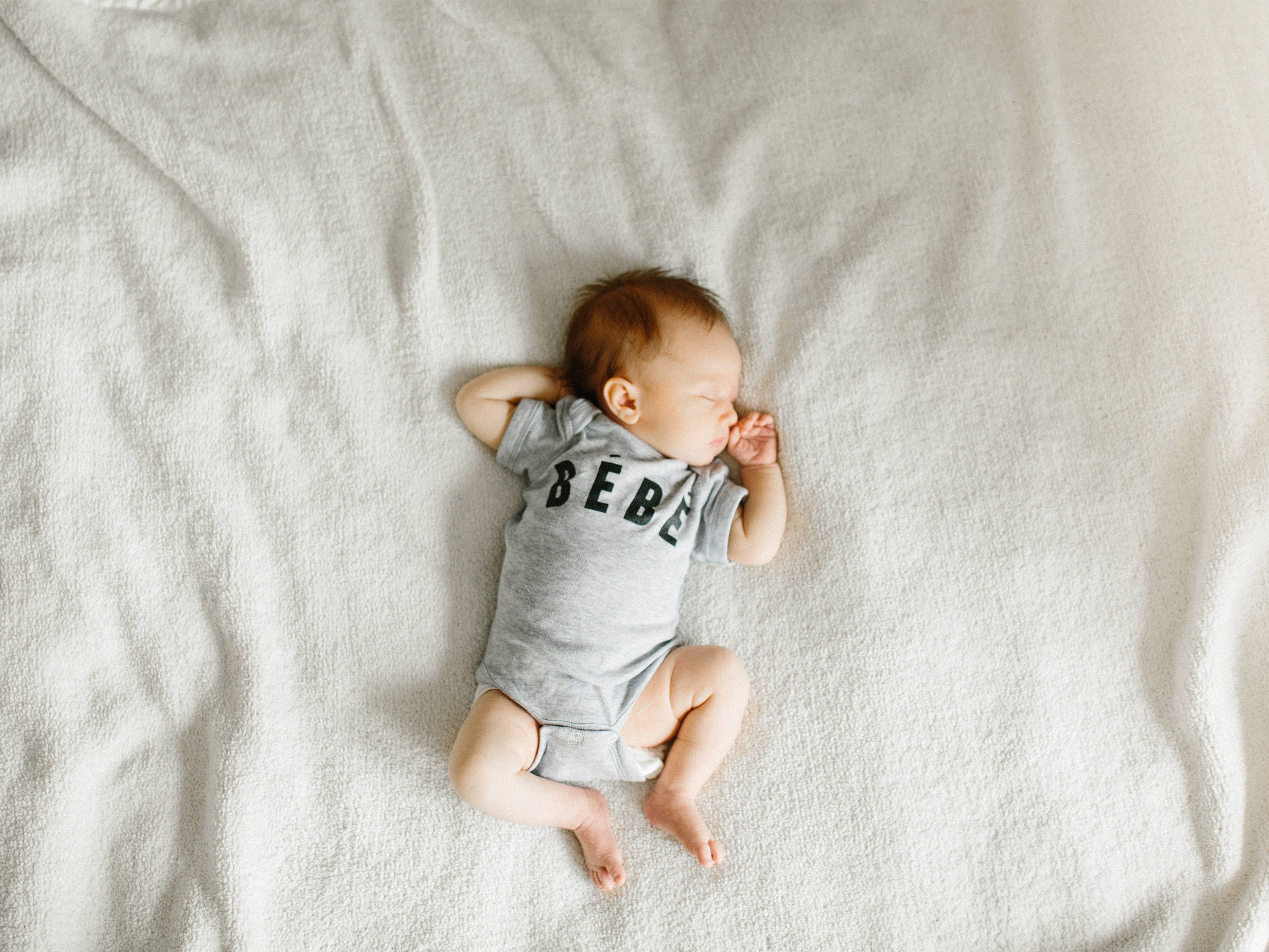 Bébé Organic Baby Bodysuit