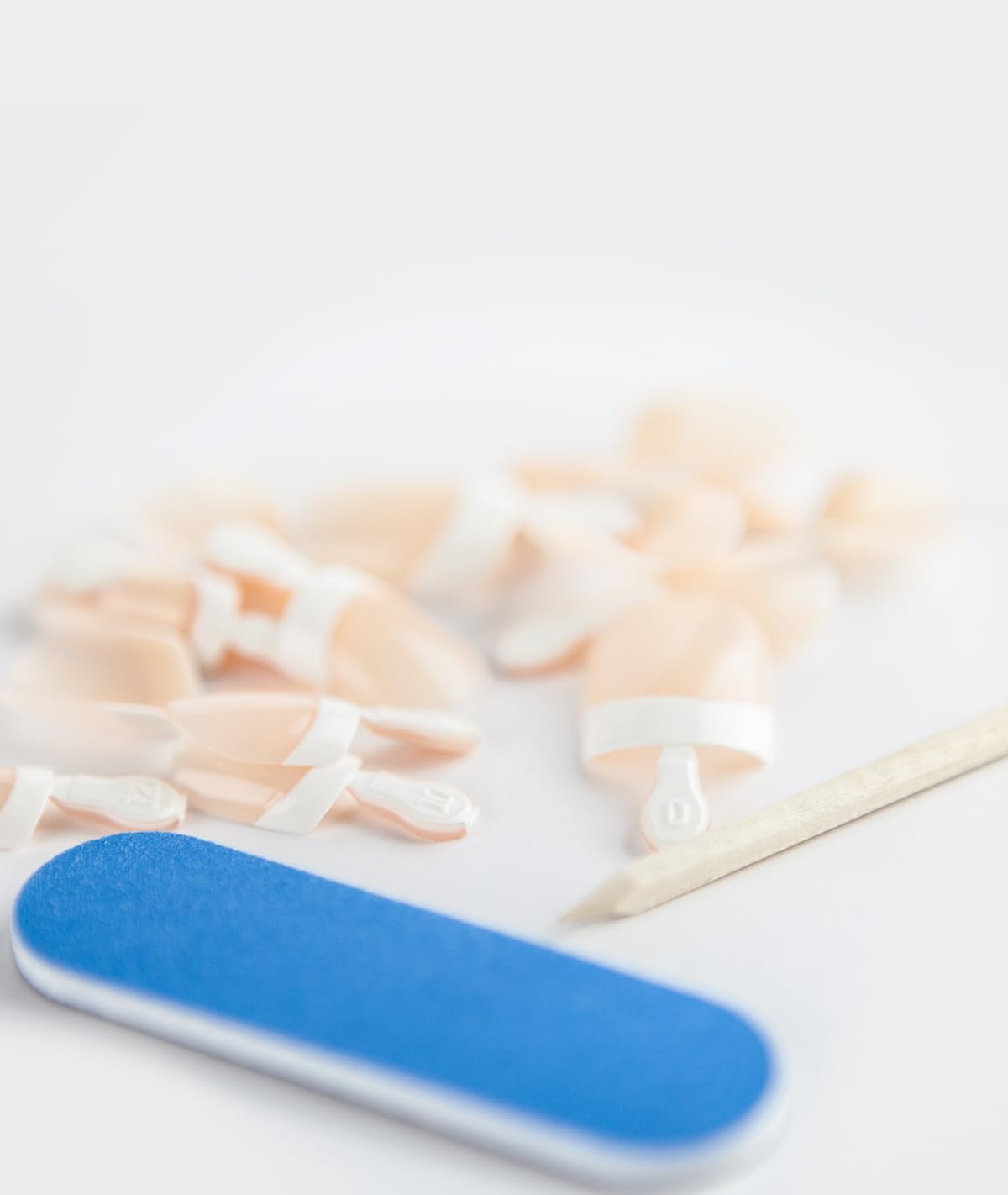 Kiss Everlasting French Nail Manicure, Chip-Free with Flexi-Fit Technology, Real Short, "Endless", Nail Kit with Pink Nail Glue (Net Wt. 2 g / 0.07oz.), Mini File, Manicure Stick, and 28 Fake Nails