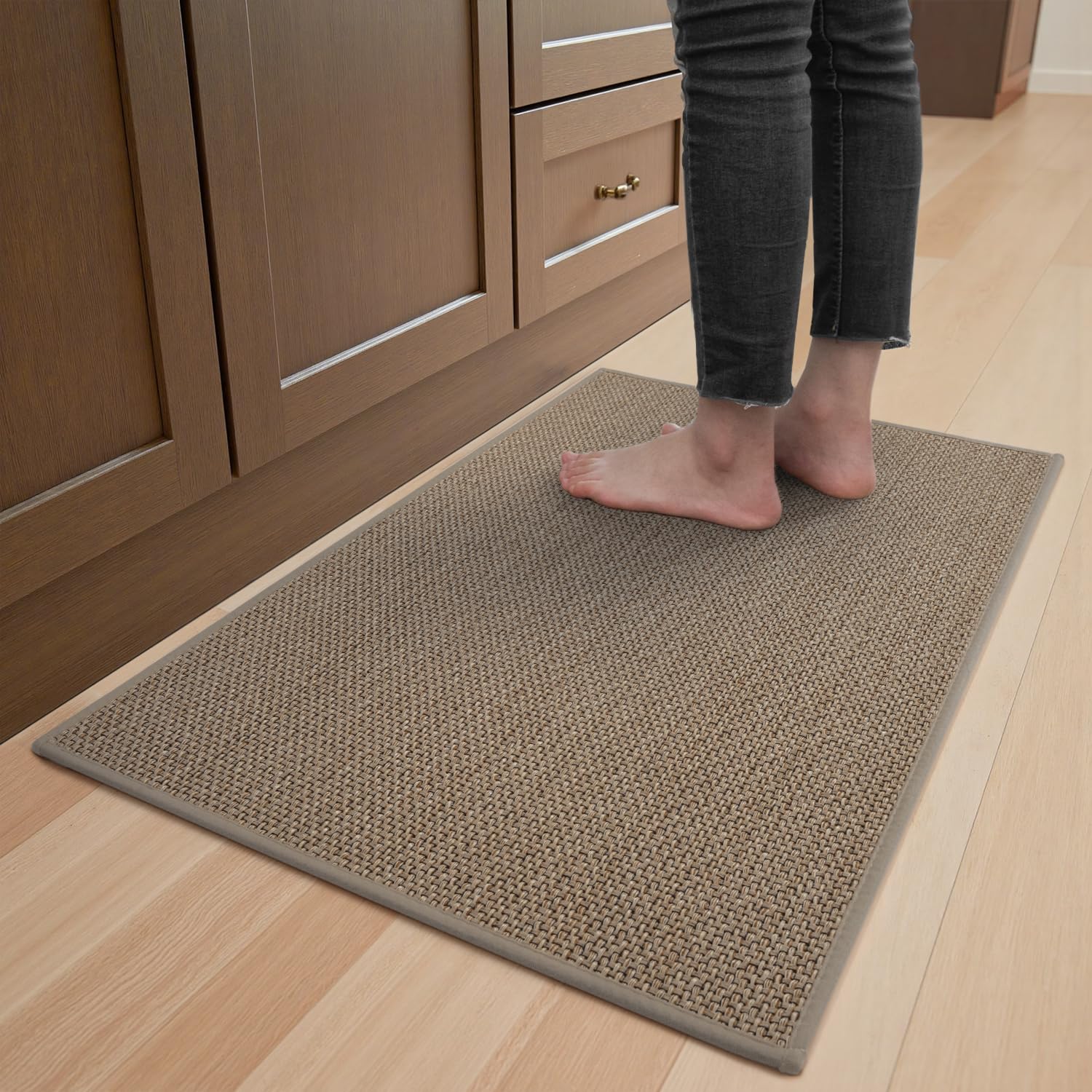 Kitchen Rugs and Mats Non Skid Washable, Absorbent Runner Rugs for Kitchen, Front of Sink, Kitchen Mats for Floor (Beige, 20"x47")