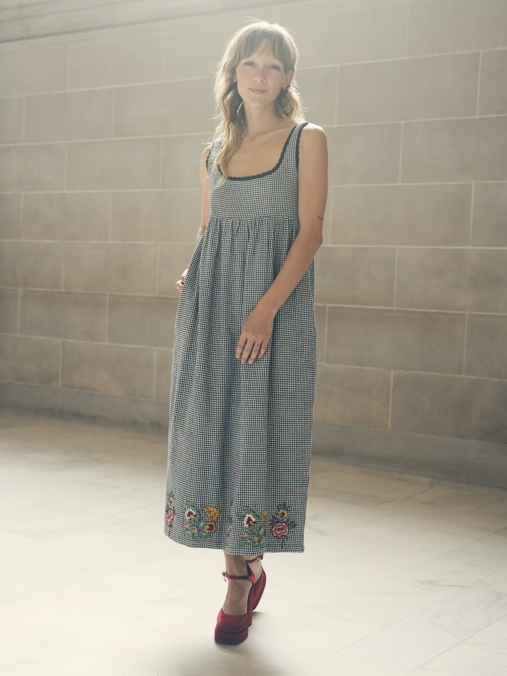 Emily Embroidered Midi Dress - Sable/Ivory Houndstooth