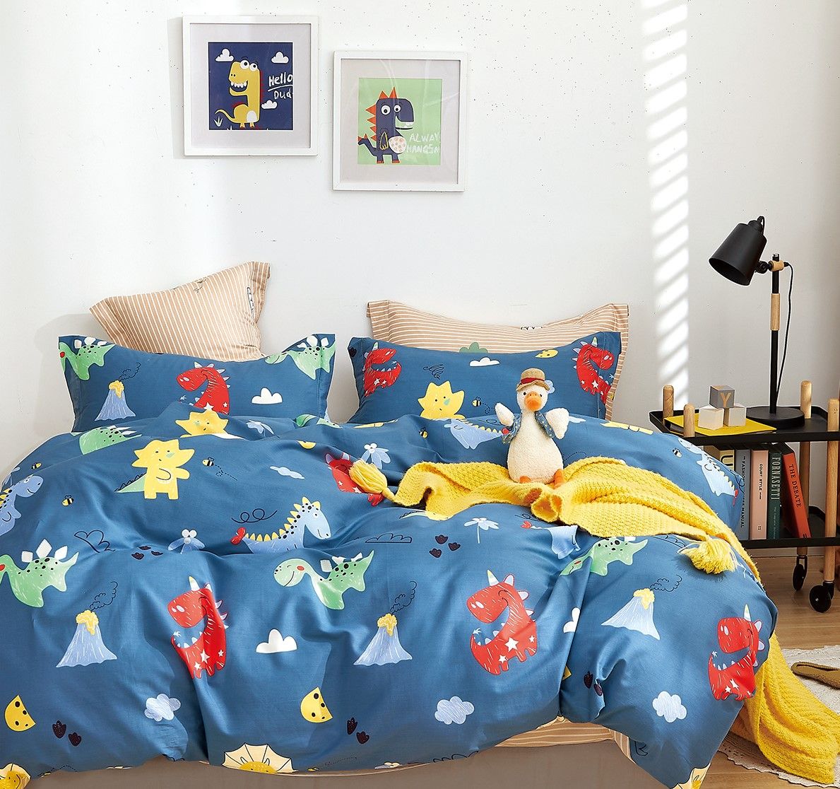 Markutus Kids Blue Dinosaur  Queen/Full comforter: 90"*90"; Twin Xl comforter: 68"*90". Pillow Sham for Queen/Full; Twin XL: 26"*20"+2" flange.
