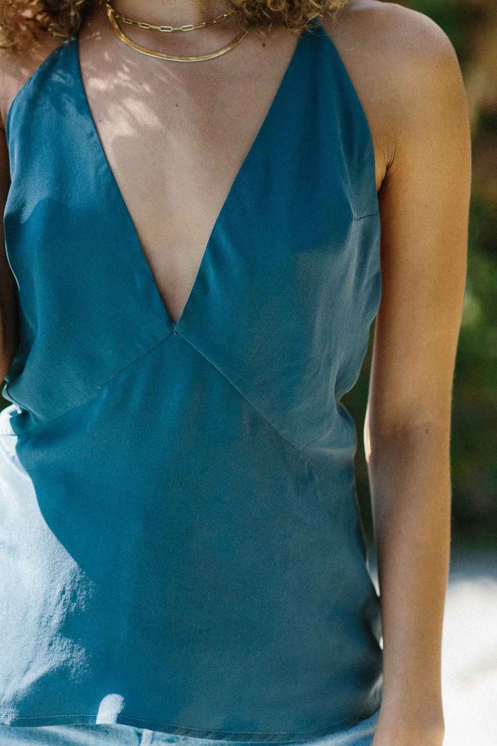 Marlboro Tank | Black | Steel Blue | Champagne