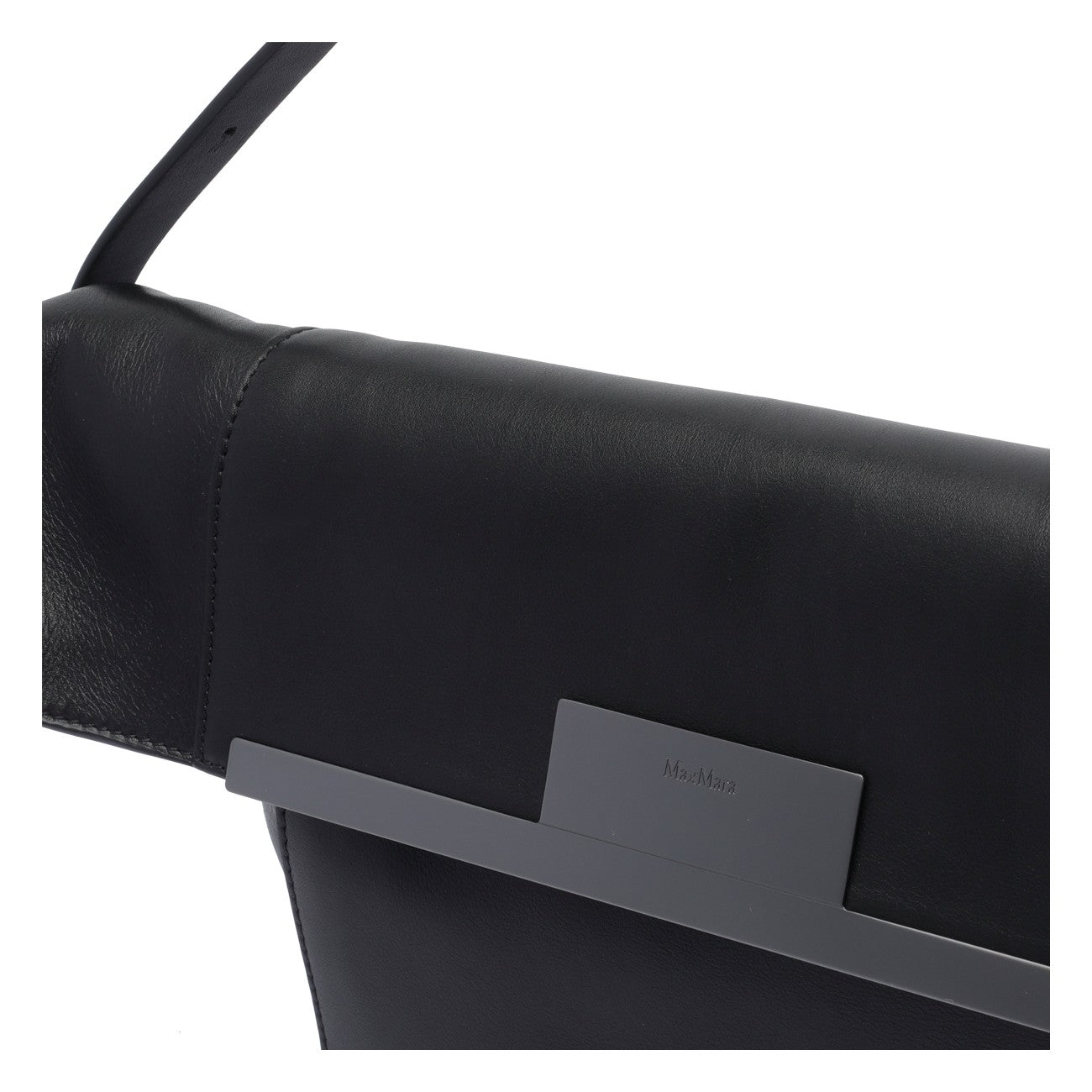 Max Mara Women Medium Clutch