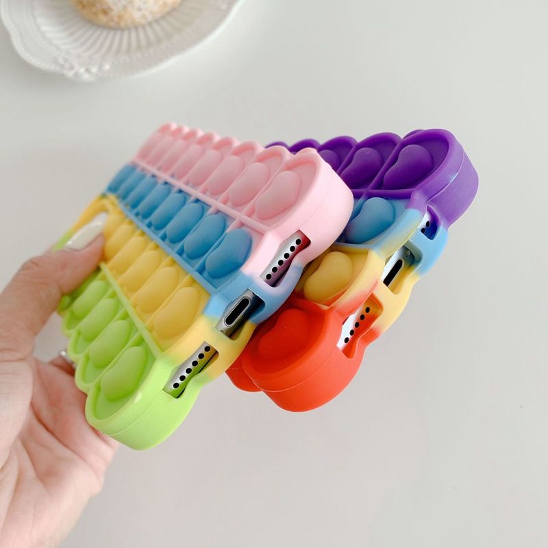 Rainbow Love Bubble is applicable to iPhone12 12 decompression mobile phone case. The pioneer XR pinch decompression protective sleeve is soft