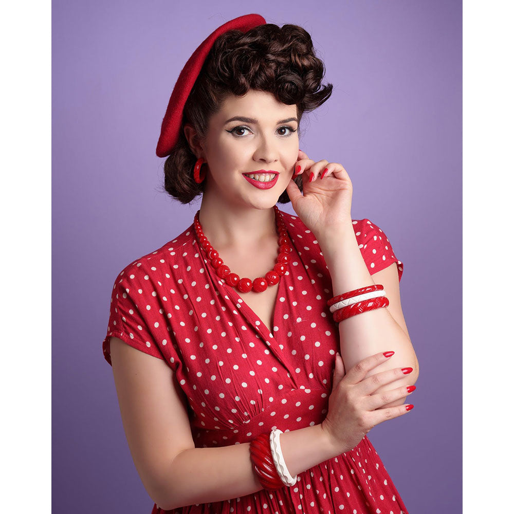 Red Heavy Carve Fakelite Bead Necklace by Splendette
