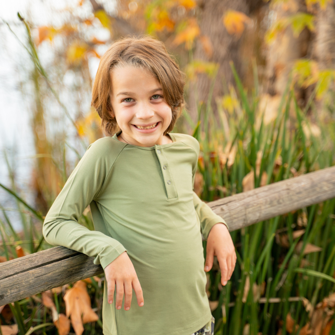 Raglan Henley - Army Green