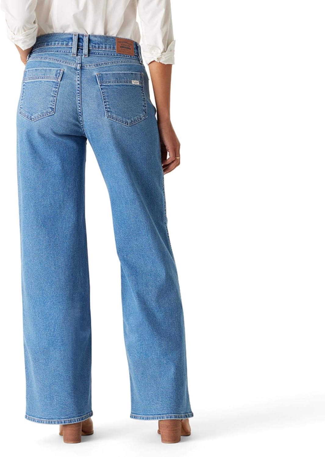 Signature by Levi Strauss & Co. Gold Women's Heritage Belted Wide Leg Jeans Mid-Rise Stretch Denim (Also Available in Plus)
