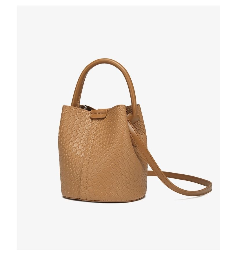 Simple niche woven pattern handbag bucket bag women's bag tide 2025 new senior sense shoulder bag crossbody bag