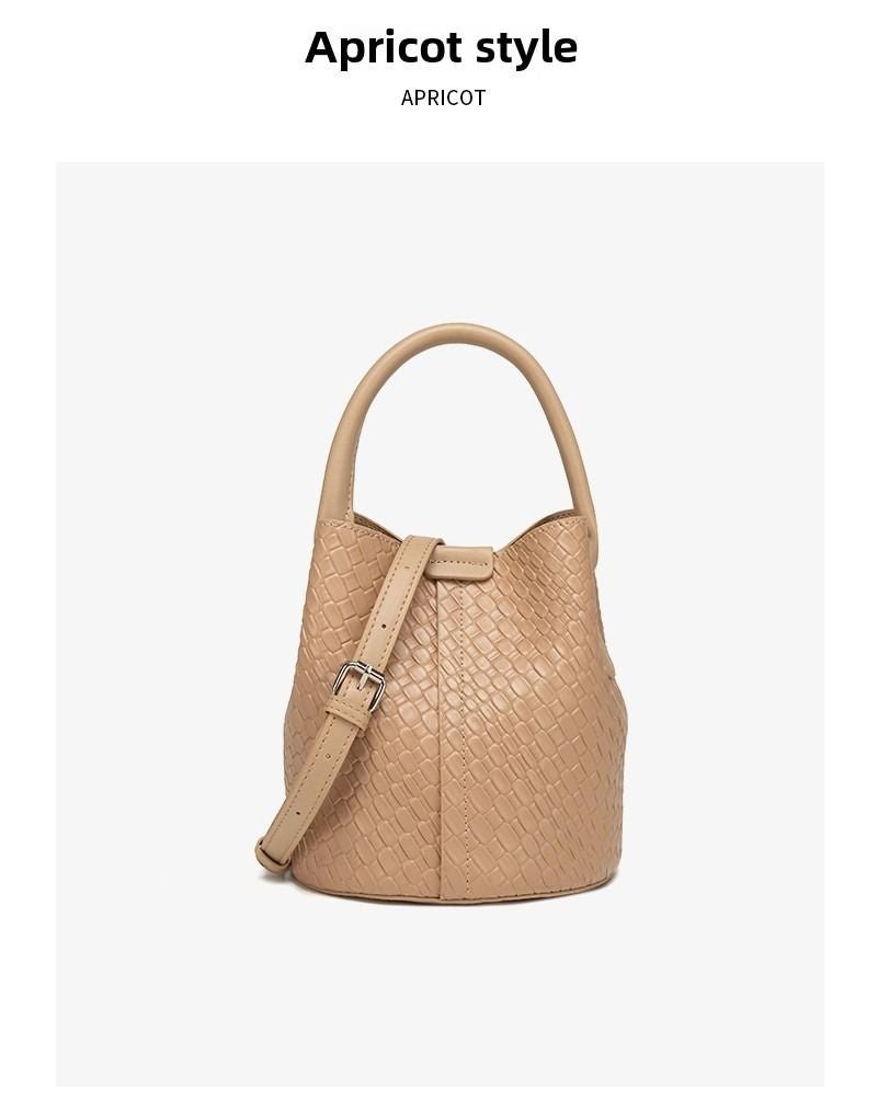 Simple niche woven pattern handbag bucket bag women's bag tide 2025 new senior sense shoulder bag crossbody bag