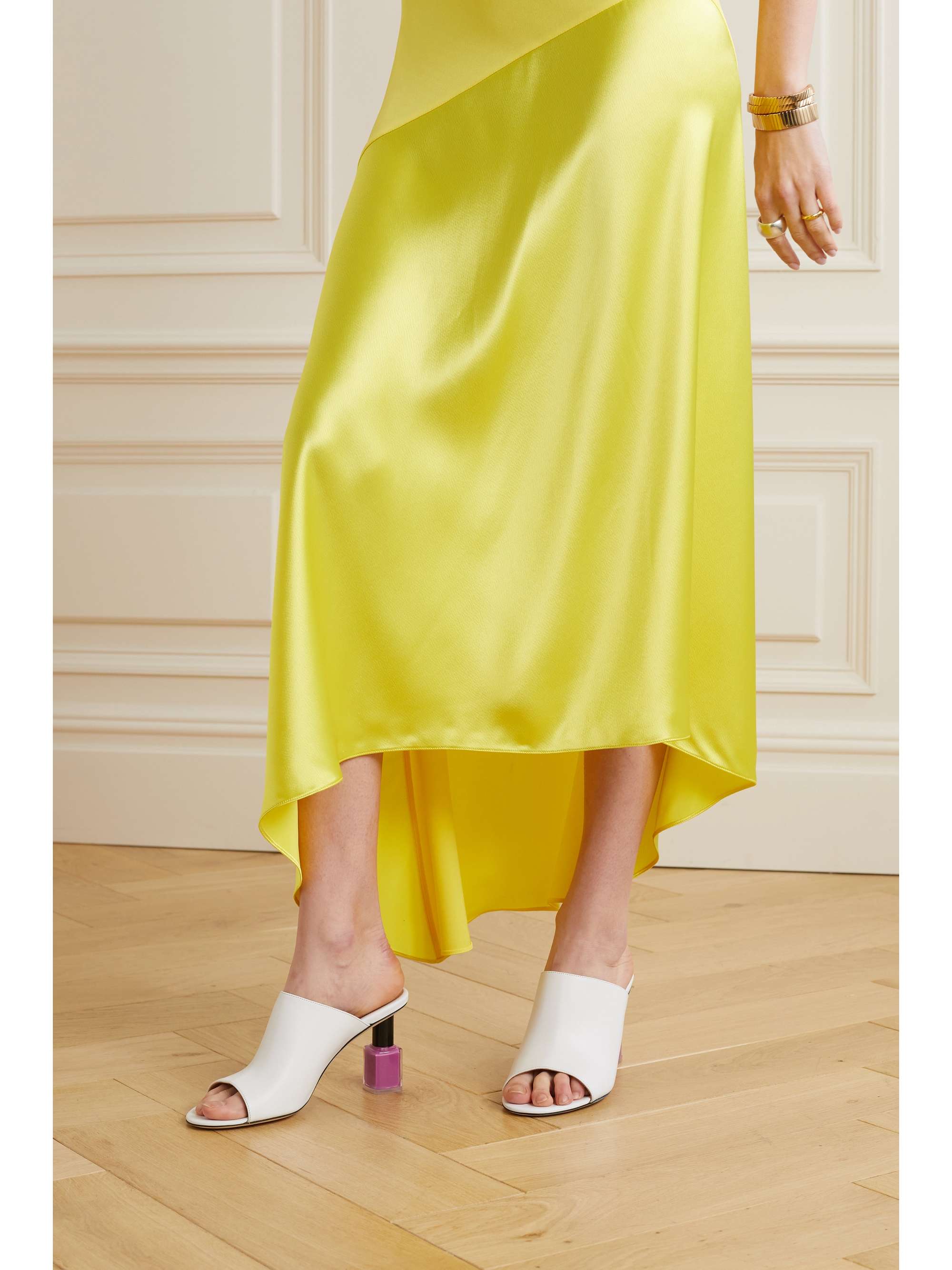 Loewe Women White Leather Nail Polish Mules