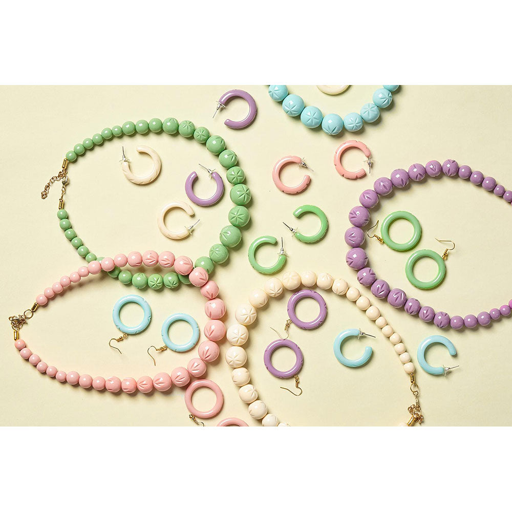 Tea Heavy Carve Bead Necklace by Splendette
