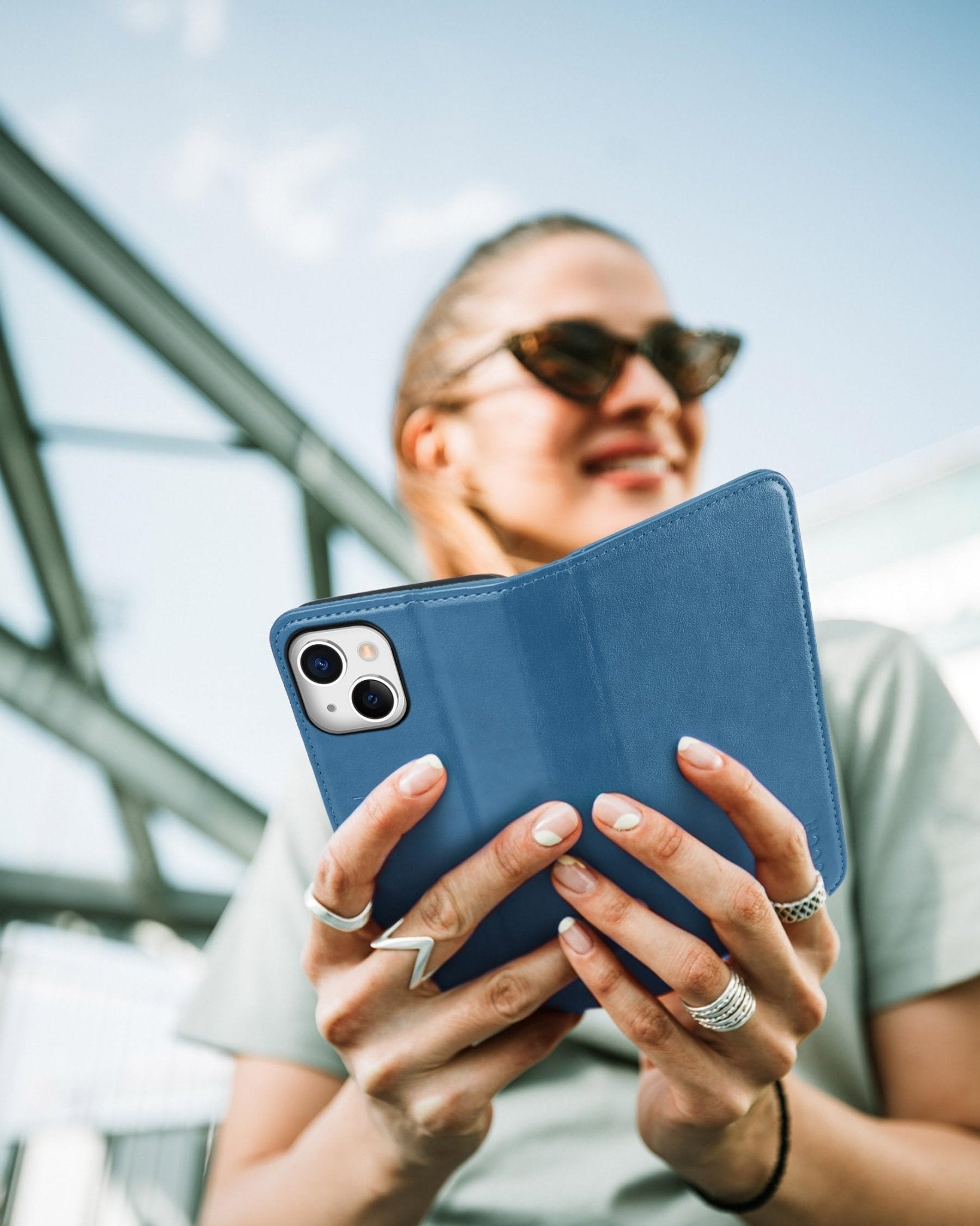 TUCCH Case Wallet for iPhone 13 5G, PU Leather Flip Folio Cover with [3 Card Slots], Stand Book Design [Shockproof TPU Interior Case] Compatible with iPhone 13 6.1-inch 2021, Black