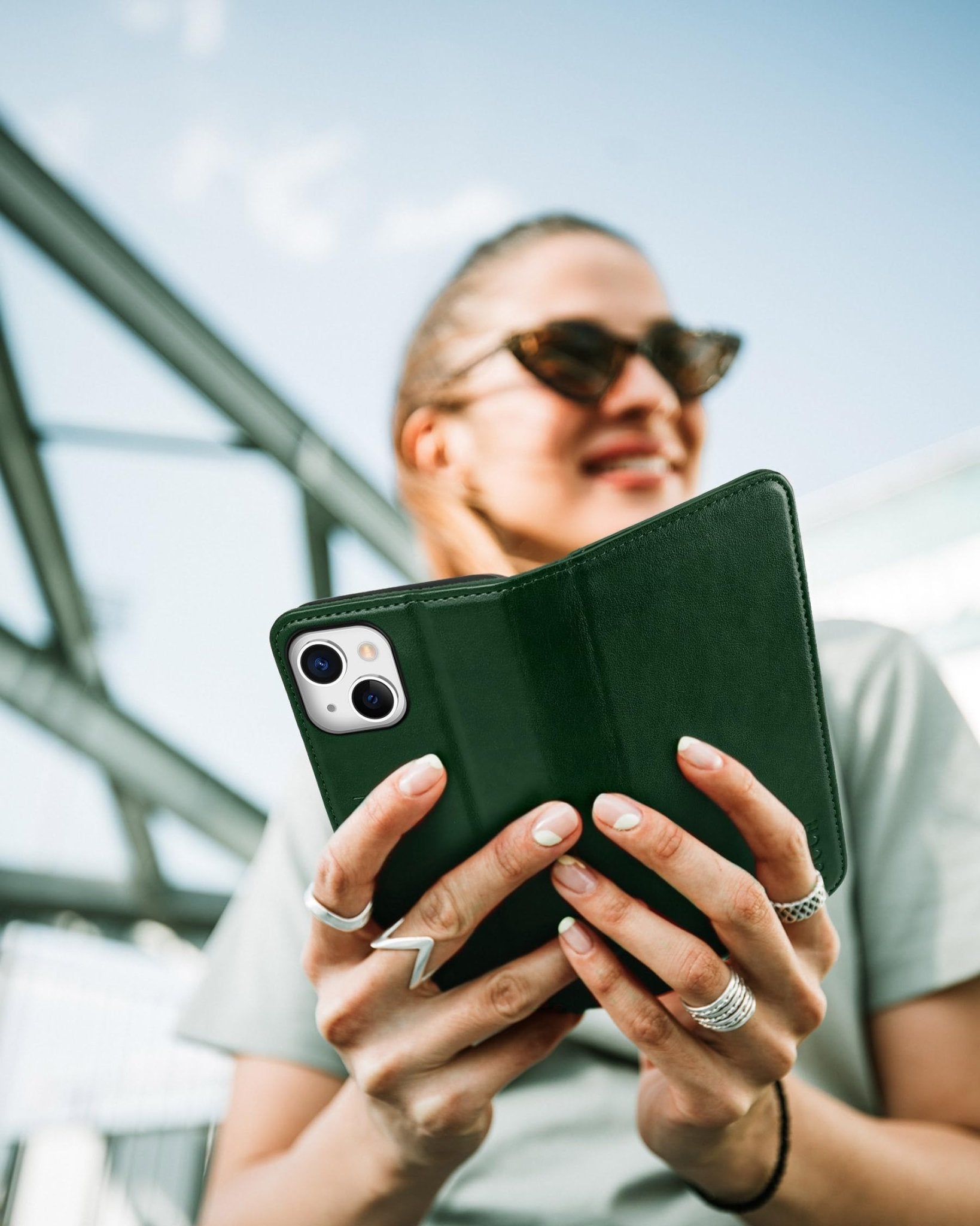 TUCCH Case Wallet for iPhone 13 5G, PU Leather Flip Folio Cover with [3 Card Slots], Stand Book Design [Shockproof TPU Interior Case] Compatible with iPhone 13 6.1-inch 2021, Black