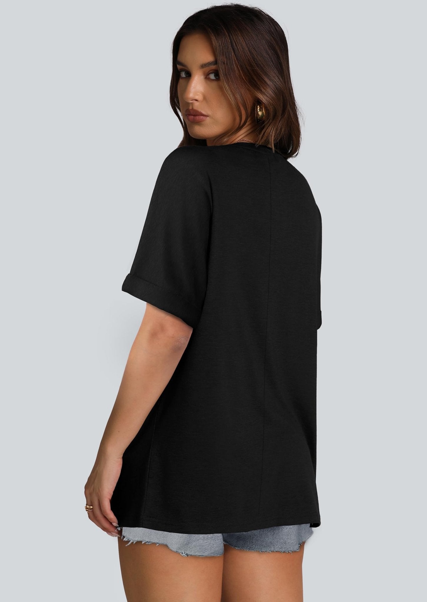 WIHOLL Womens Oversized Tshirts Summer Tops 2025 Short Sleeve V Neck Shirts Outfits Plus Size Clothes