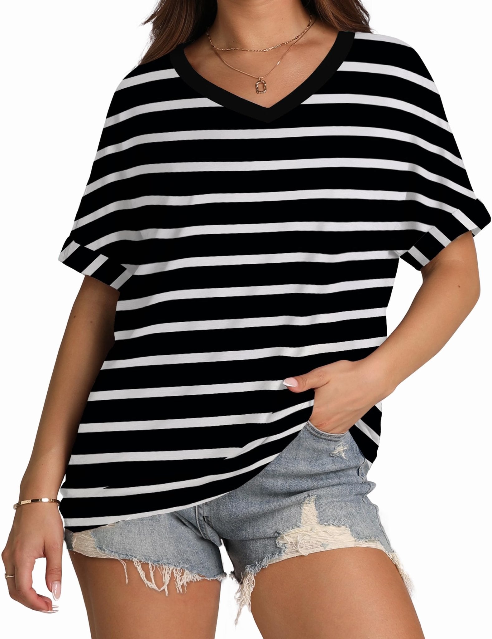 WIHOLL Womens Oversized Tshirts Summer Tops 2025 Short Sleeve V Neck Shirts Outfits Plus Size Clothes